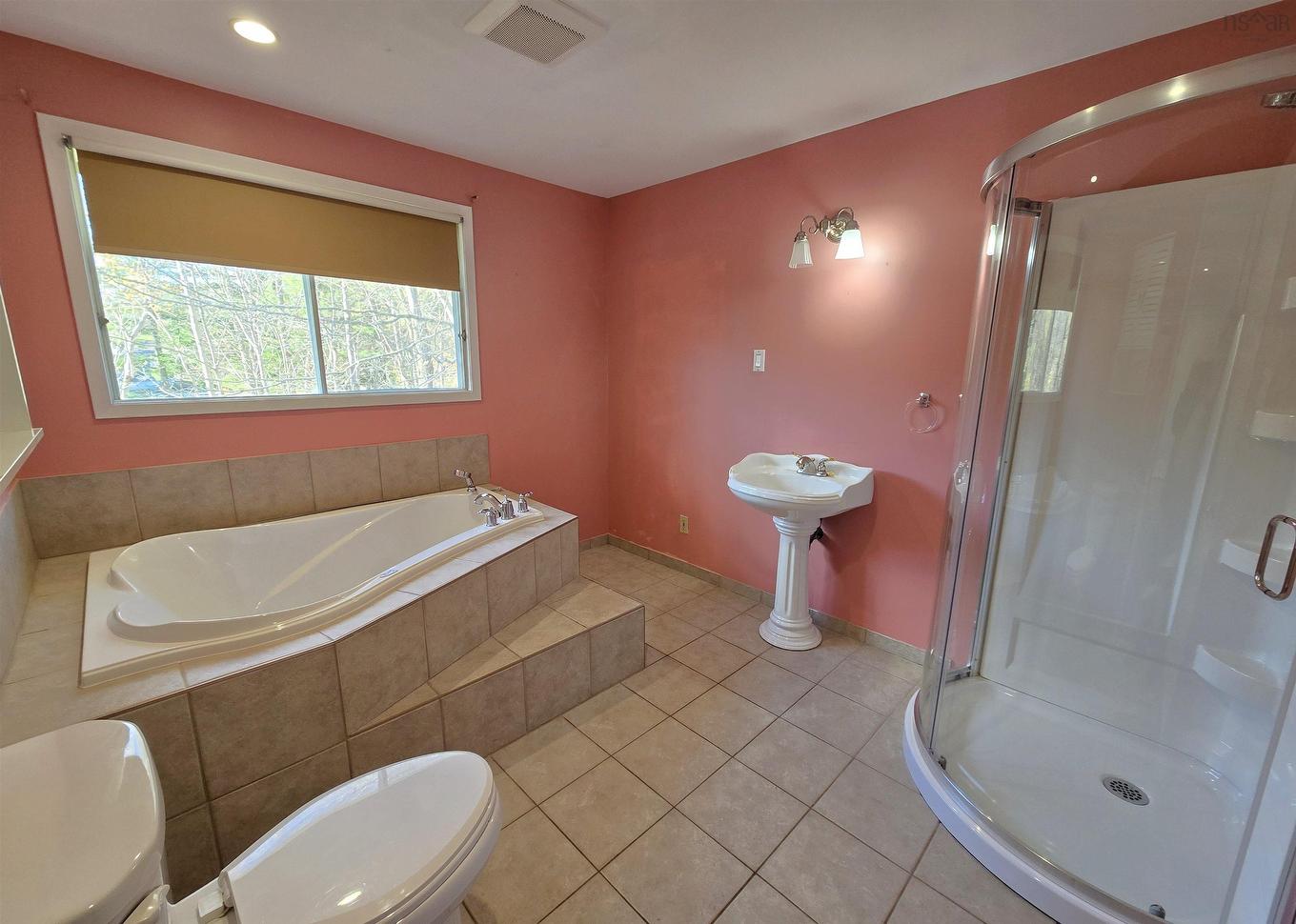 26 Meldrum Avenue, Bridgewater, NS