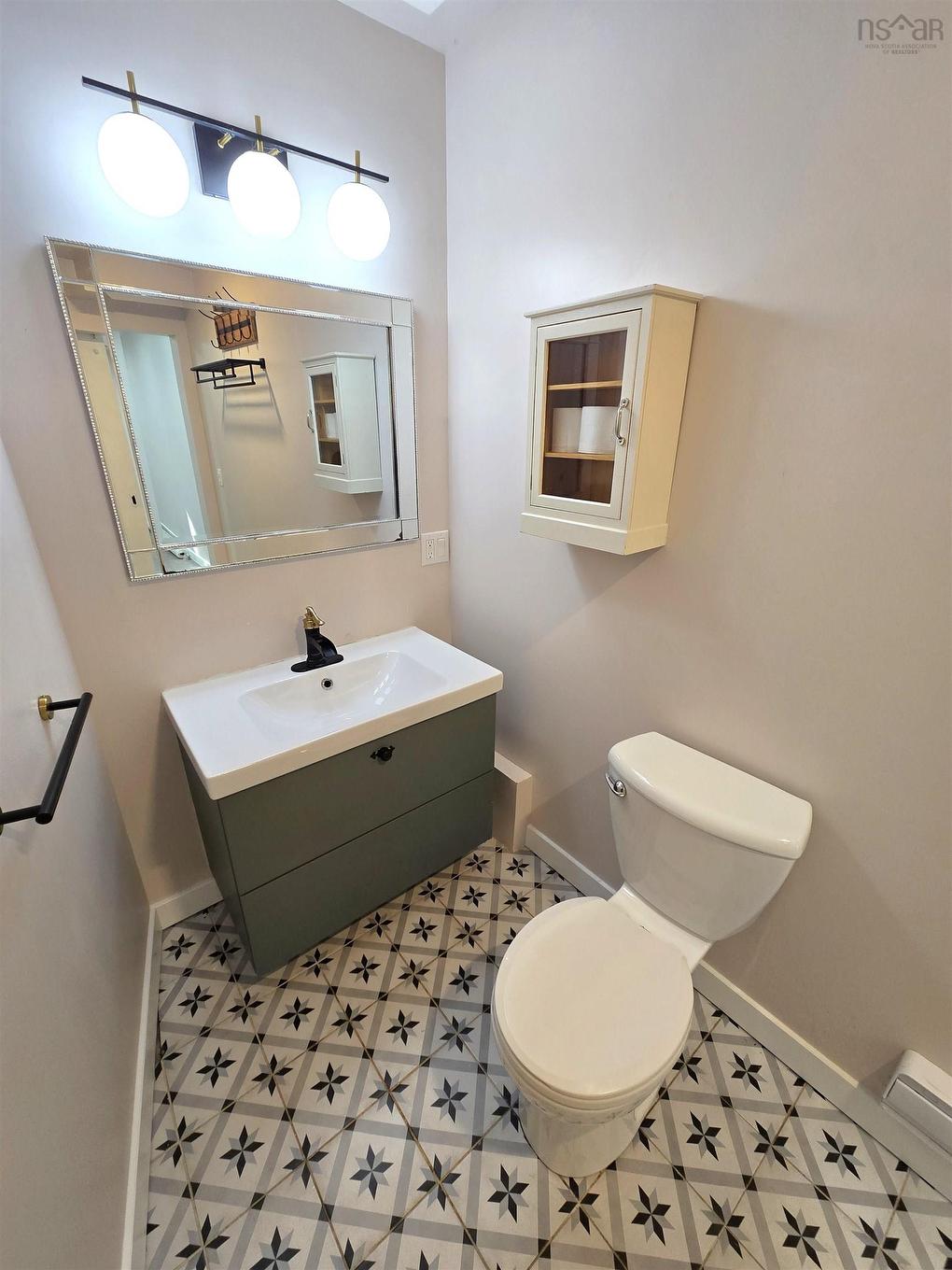 26 Meldrum Avenue, Bridgewater, NS