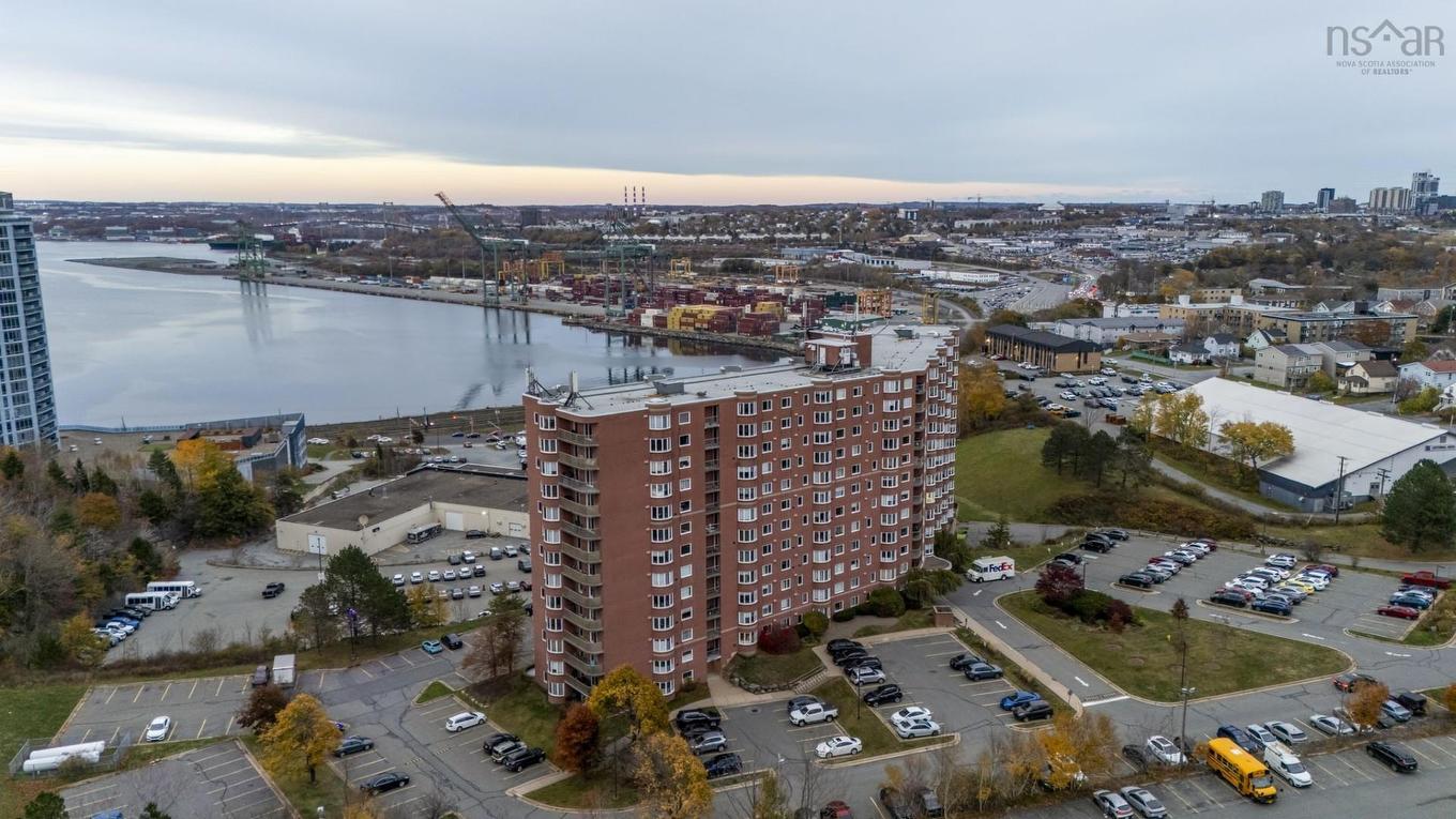 821 45 Vimy Avenue, Halifax, NS