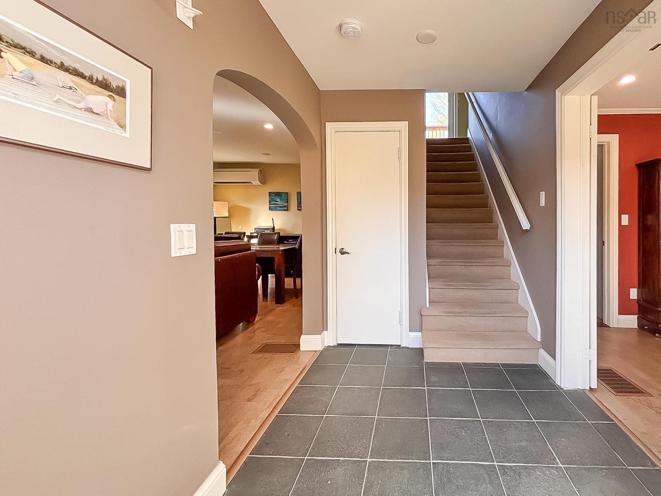 180 Dufferin Street, Bridgewater, NS