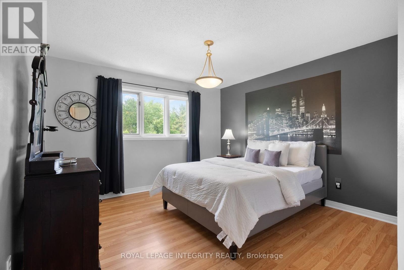 22 Marchbrook Circle, Ottawa, ON - Indoor Photo Showing Bedroom