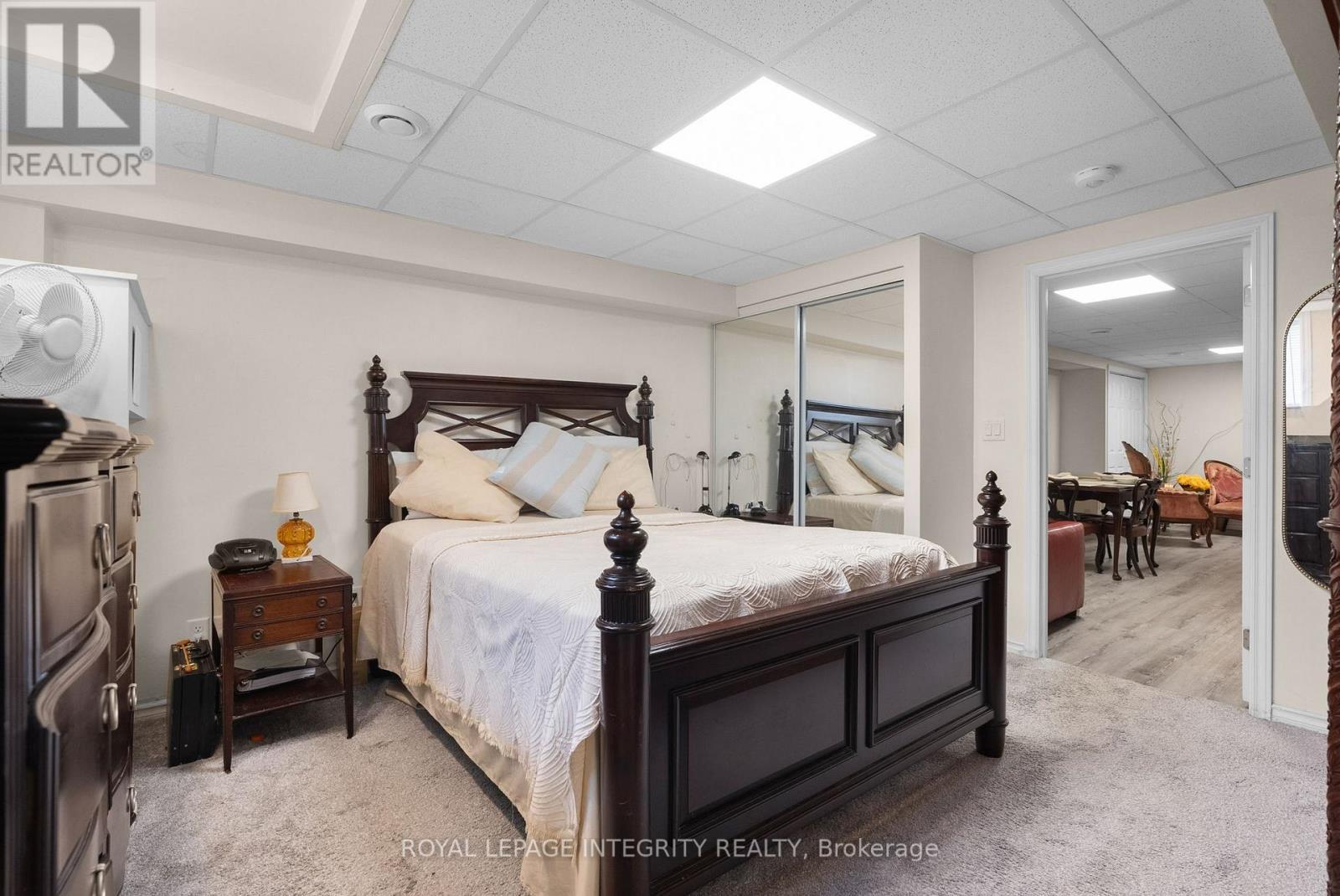 22 Marchbrook Circle, Ottawa, ON - Indoor Photo Showing Bedroom