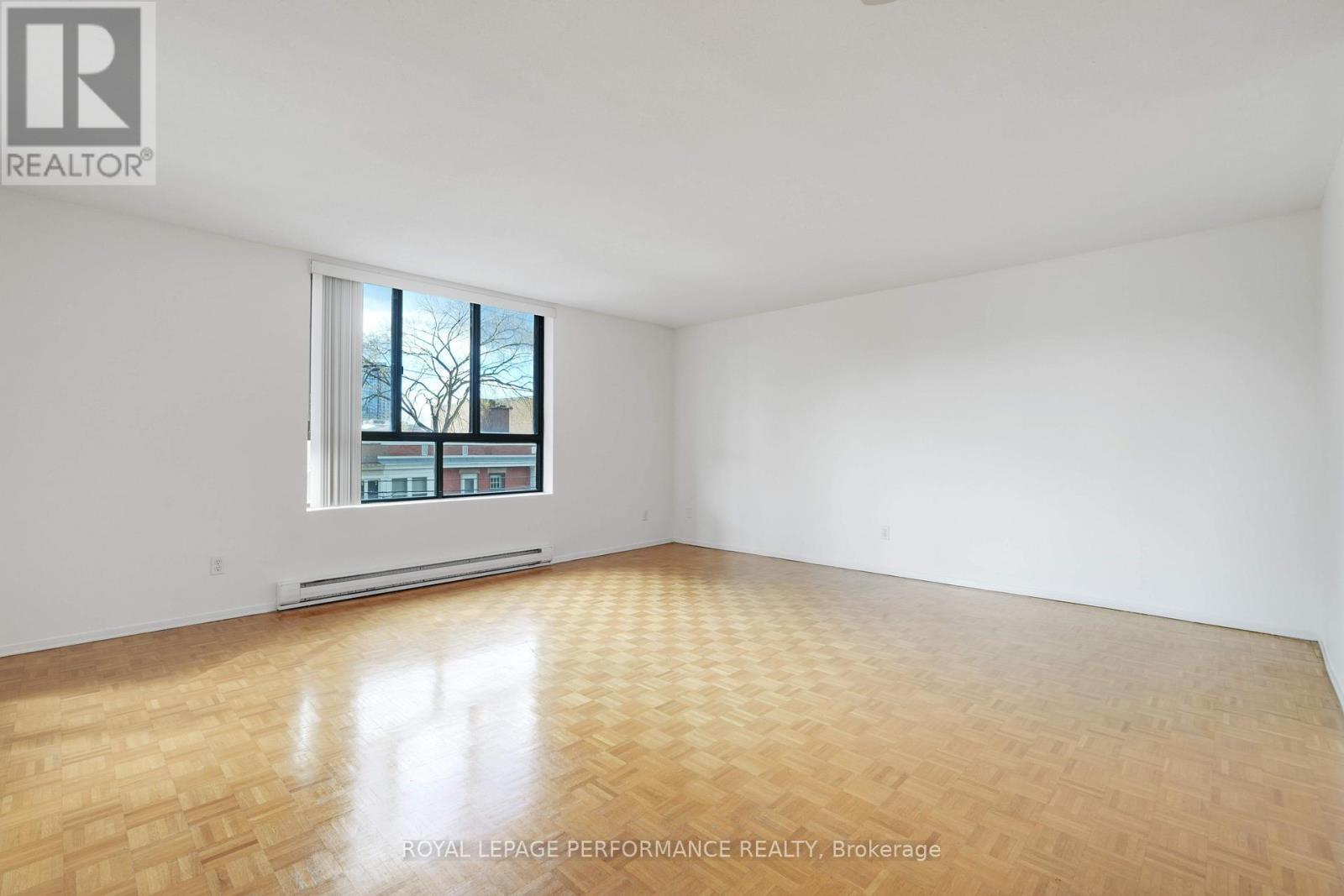 Living room - 308 - 475 Laurier Avenue W, Ottawa, ON - Indoor Photo Showing Other Room