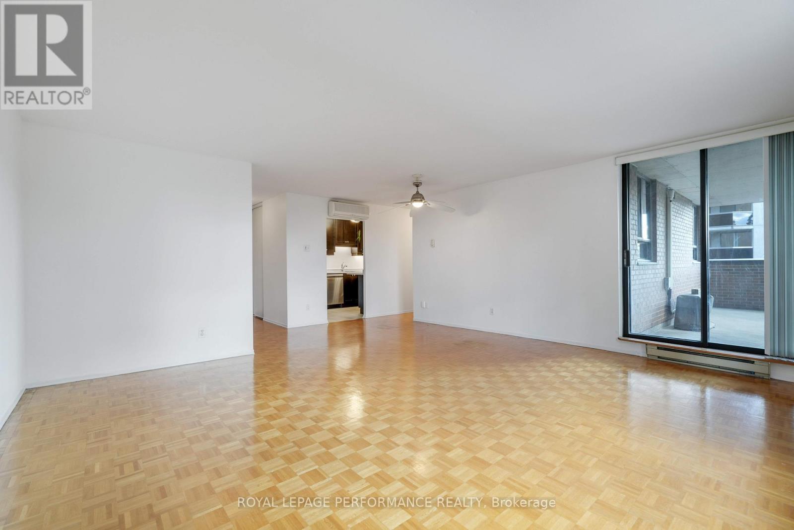 Living Room / Dining room - 308 - 475 Laurier Avenue W, Ottawa, ON - Indoor Photo Showing Other Room