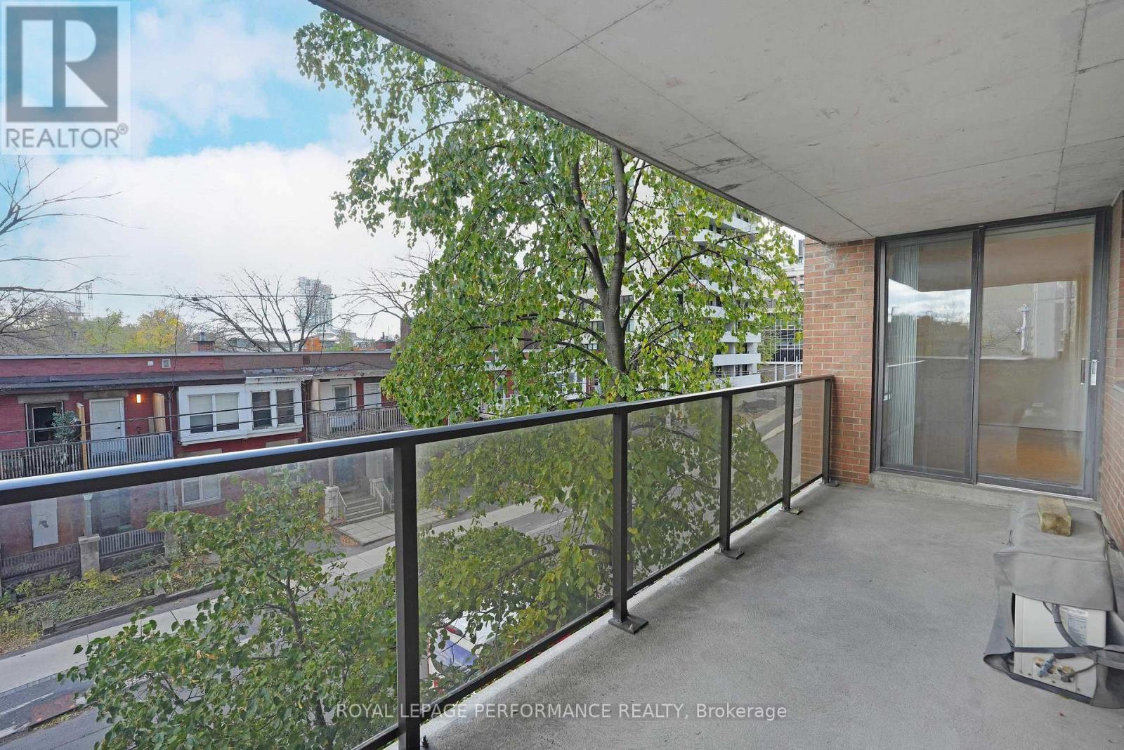 Balcony with views to Adisoke - 308 - 475 Laurier Avenue W, Ottawa, ON - Outdoor With Balcony With Exterior
