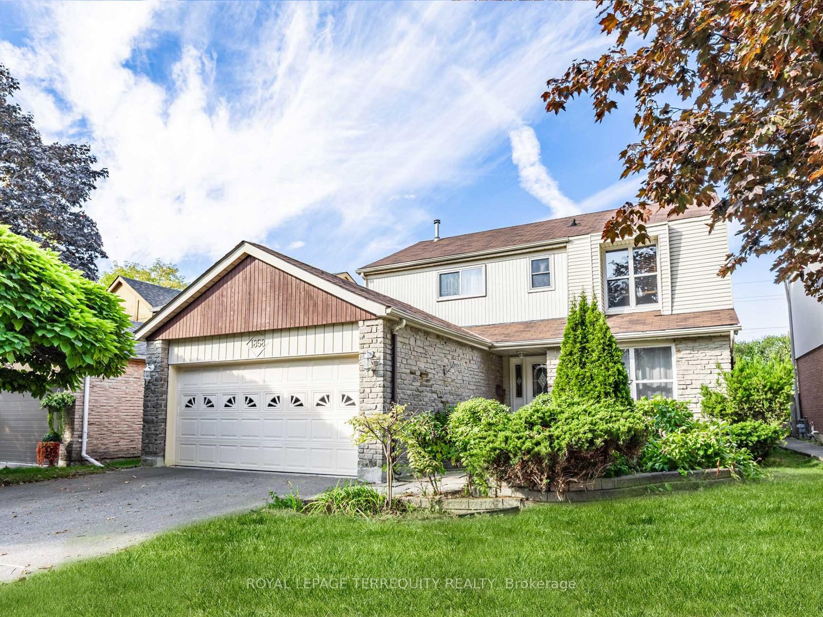 1858 Shadybrook Drive, Pickering, ON - Outdoor