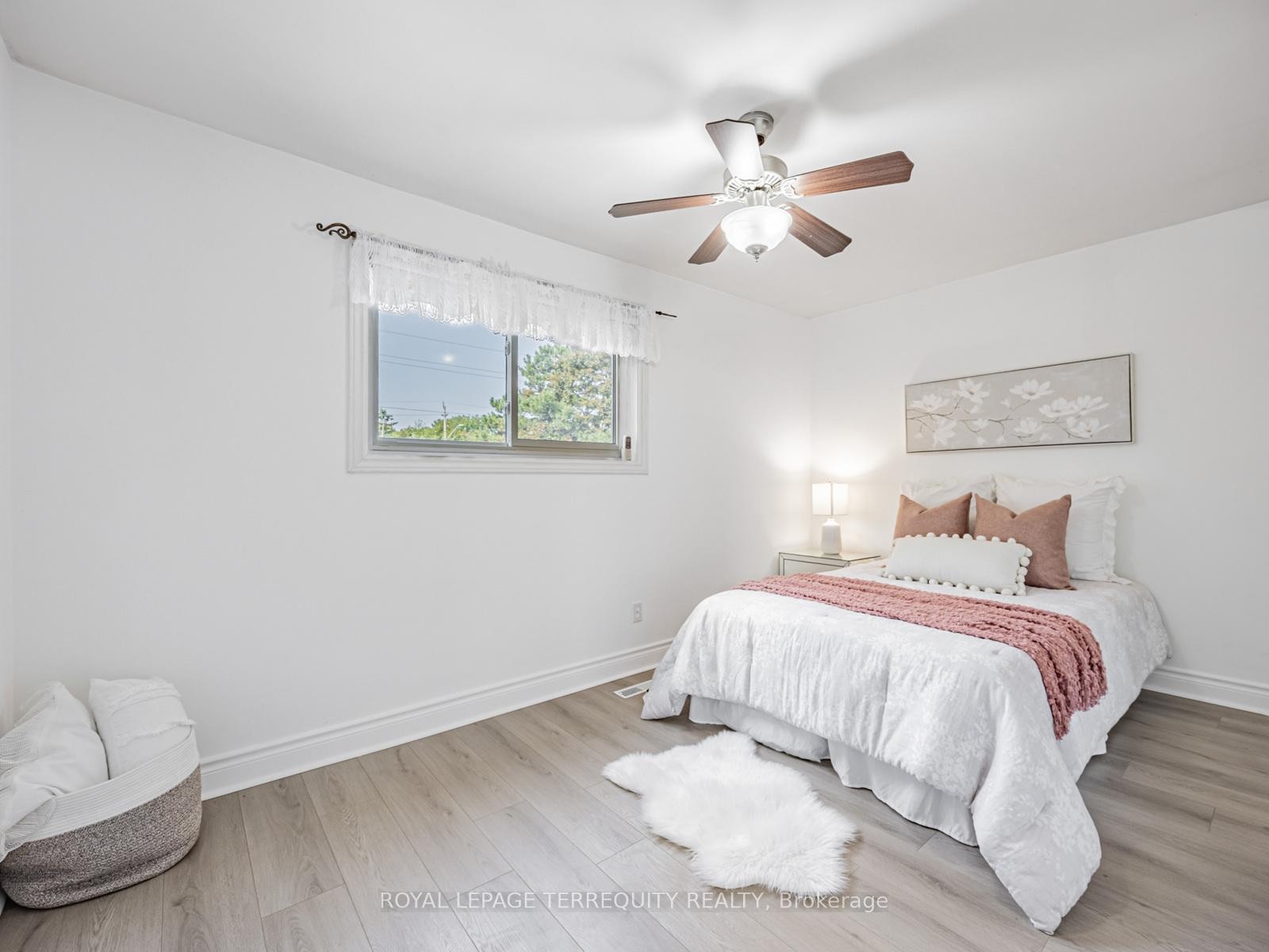1858 Shadybrook Drive, Pickering, ON - Indoor Photo Showing Bedroom