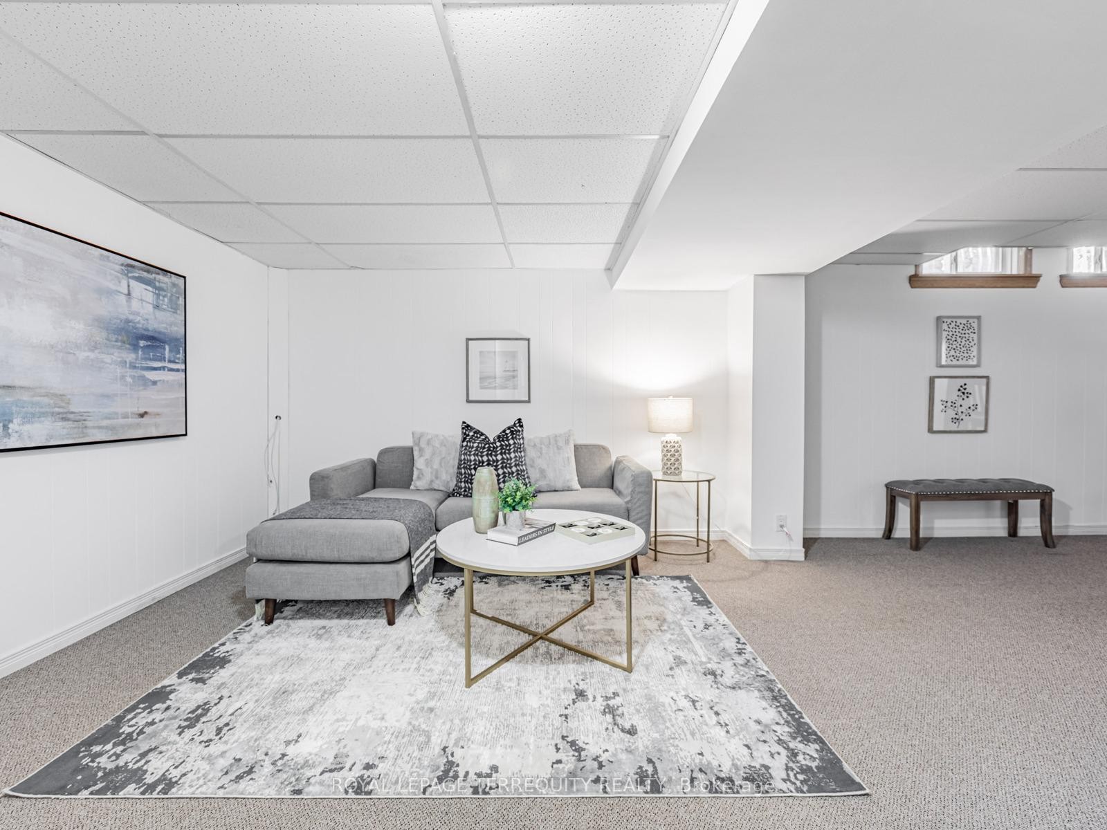 1858 Shadybrook Drive, Pickering, ON - Indoor Photo Showing Living Room