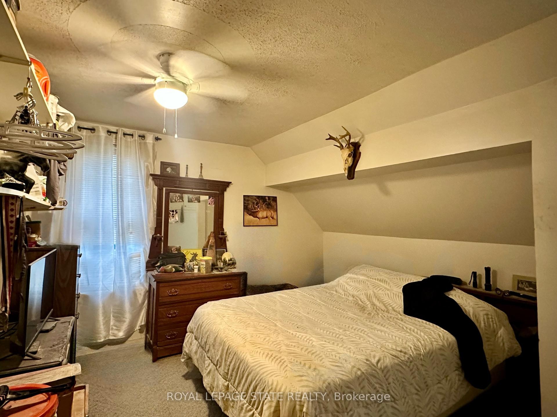 149 Forest Street E, Haldimand, ON - Indoor Photo Showing Bedroom