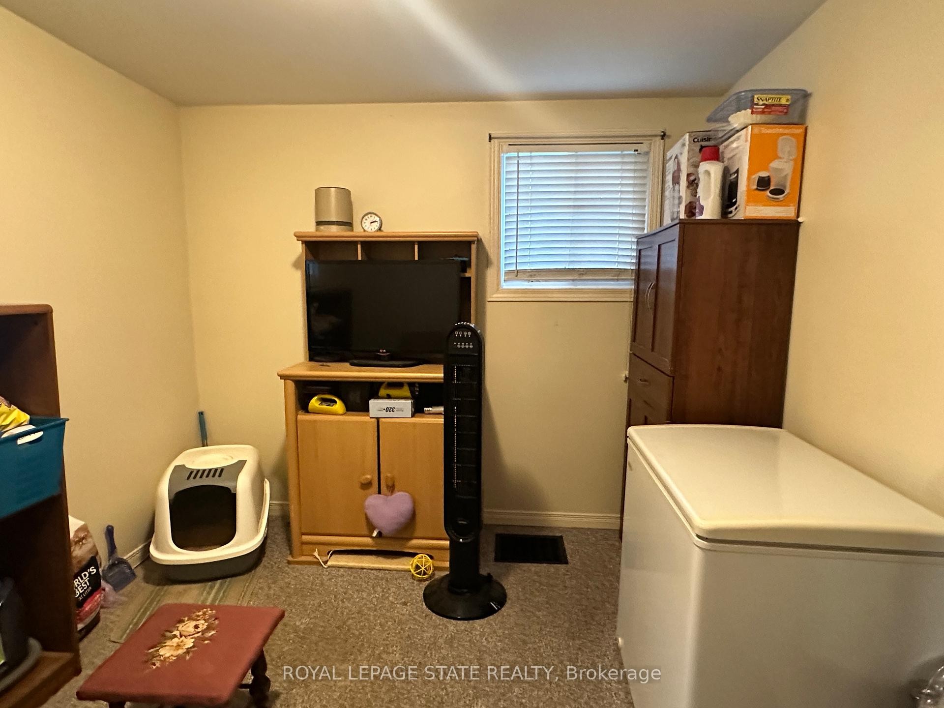 149 Forest Street E, Haldimand, ON - Indoor Photo Showing Laundry Room