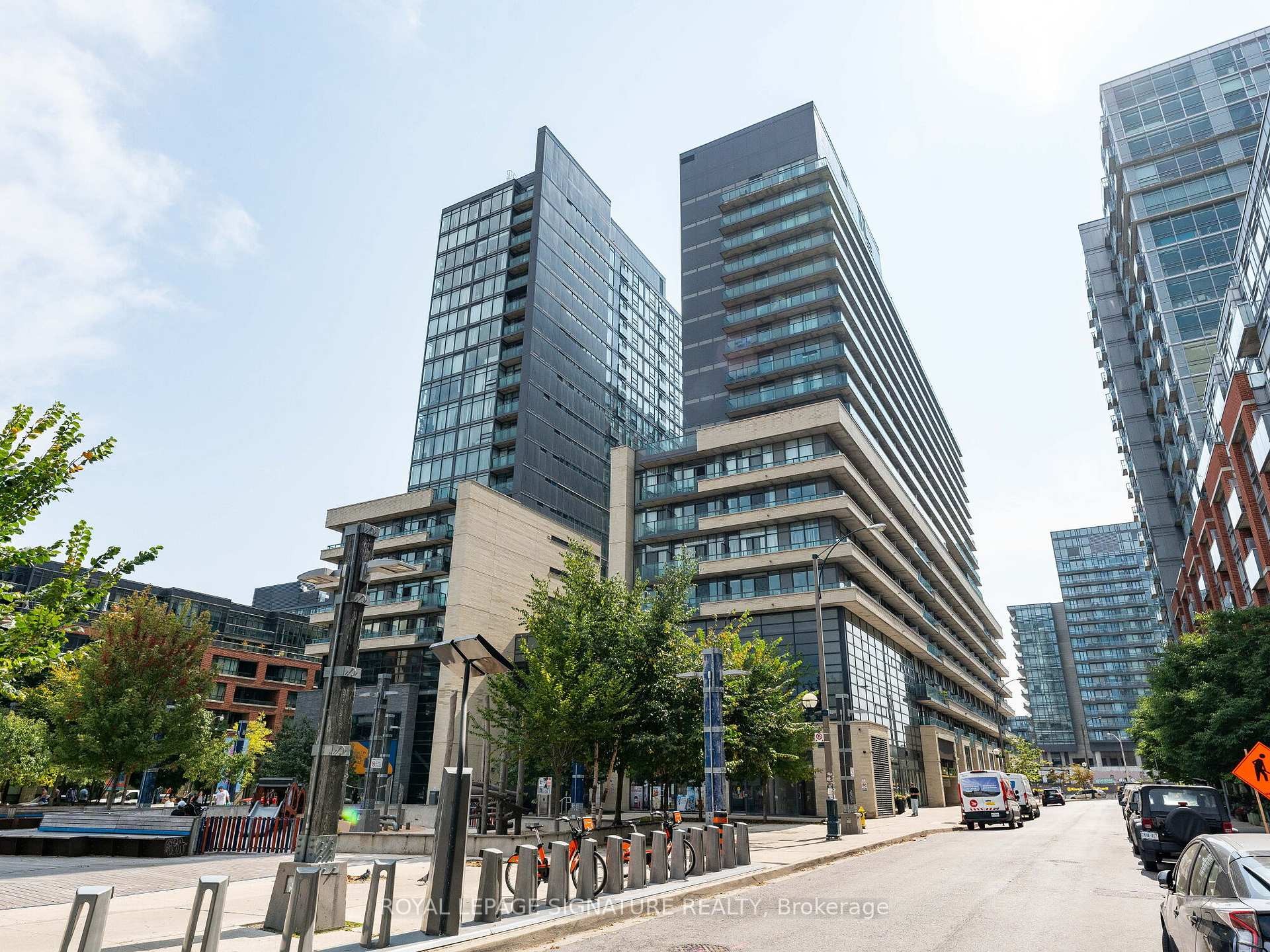 Lph05E-36 Lisgar Street, Toronto, ON - Outdoor With Facade