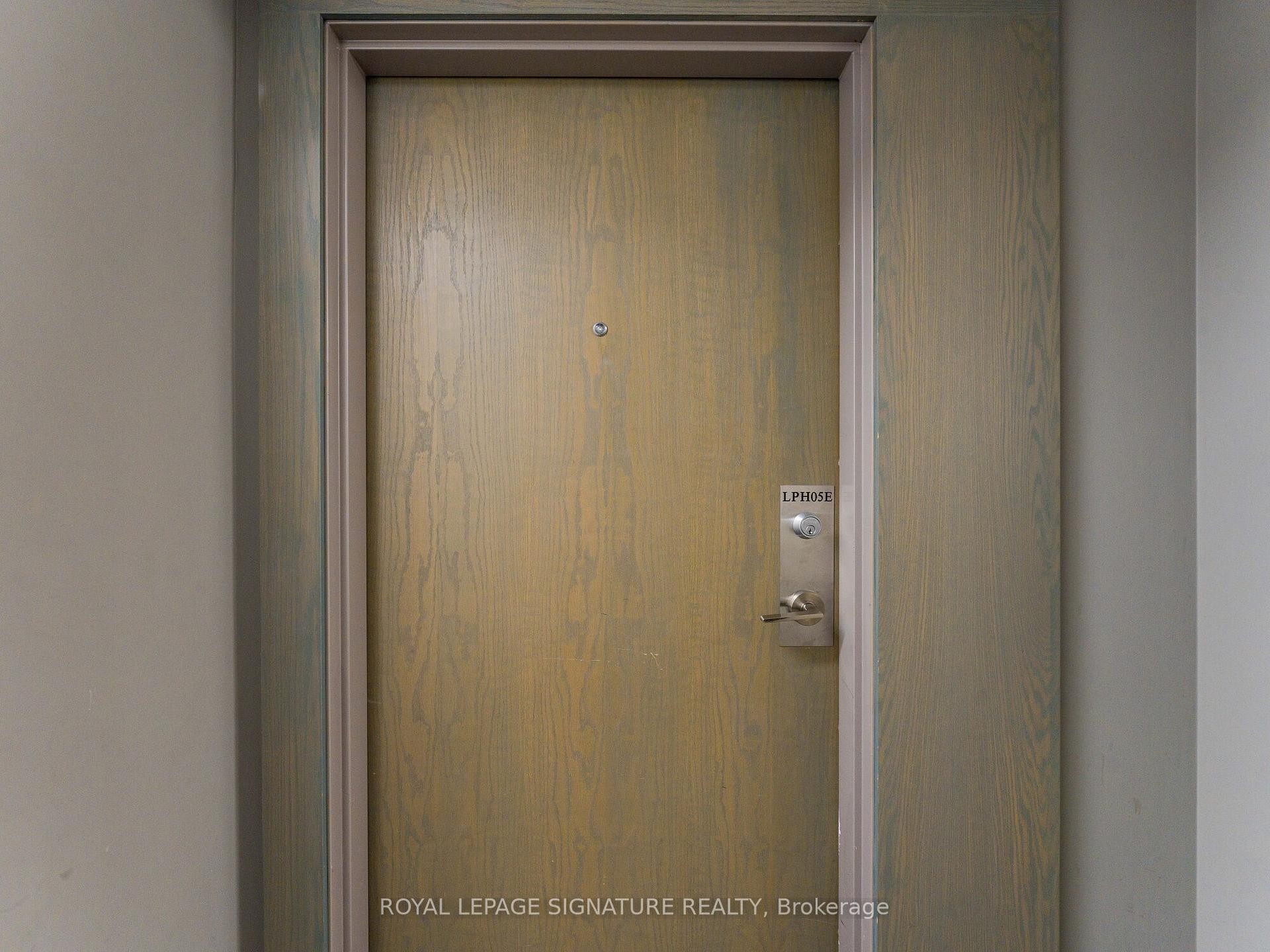 Lph05E-36 Lisgar Street, Toronto, ON - Indoor