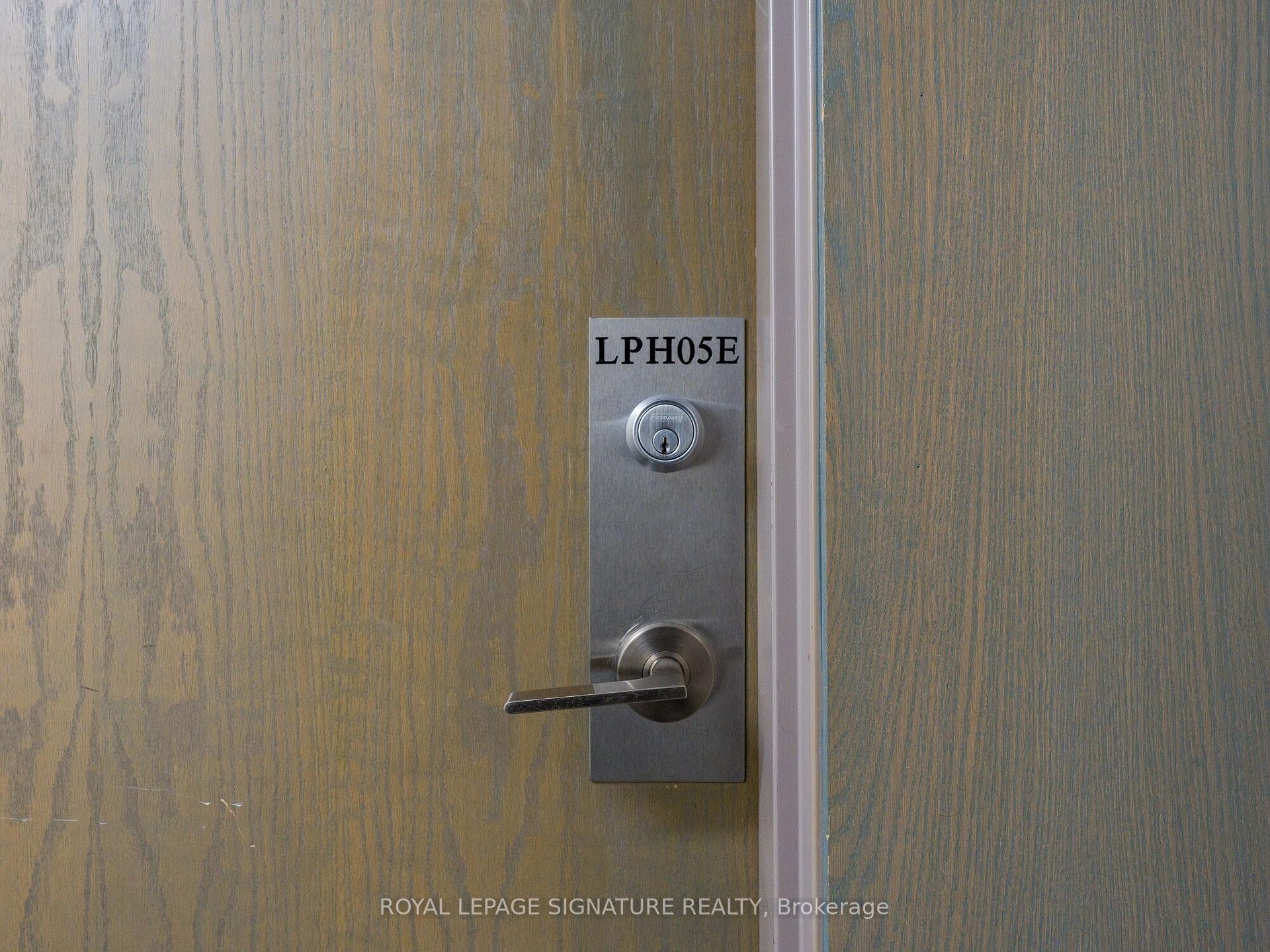 Lph05E-36 Lisgar Street, Toronto, ON -