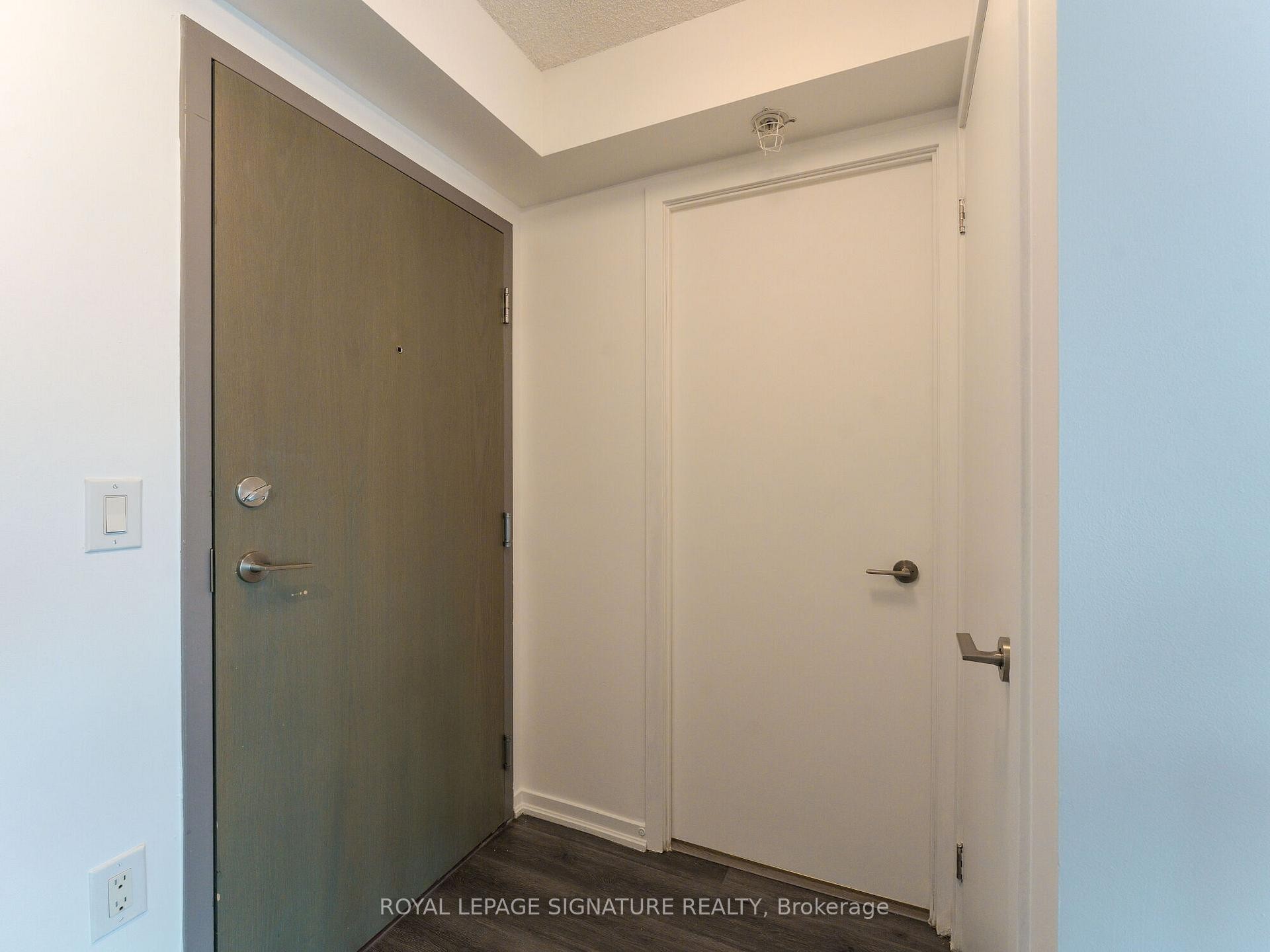 Lph05E-36 Lisgar Street, Toronto, ON - Indoor Photo Showing Other Room