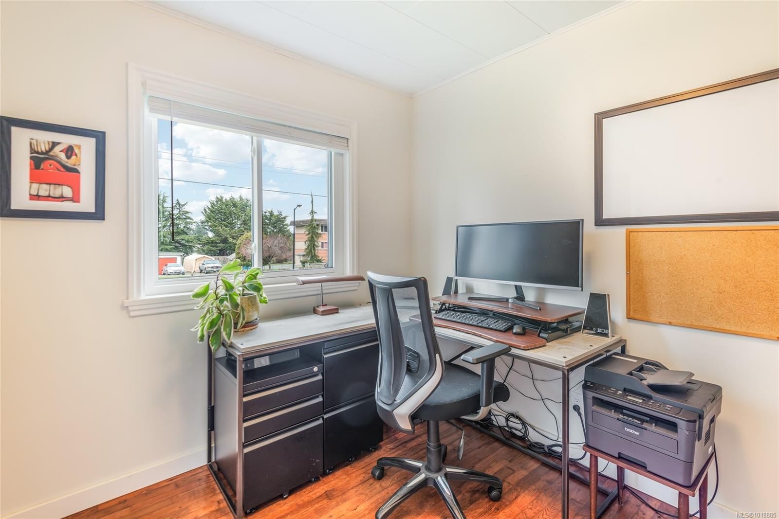 380 Hirst Ave West, Parksville, BC