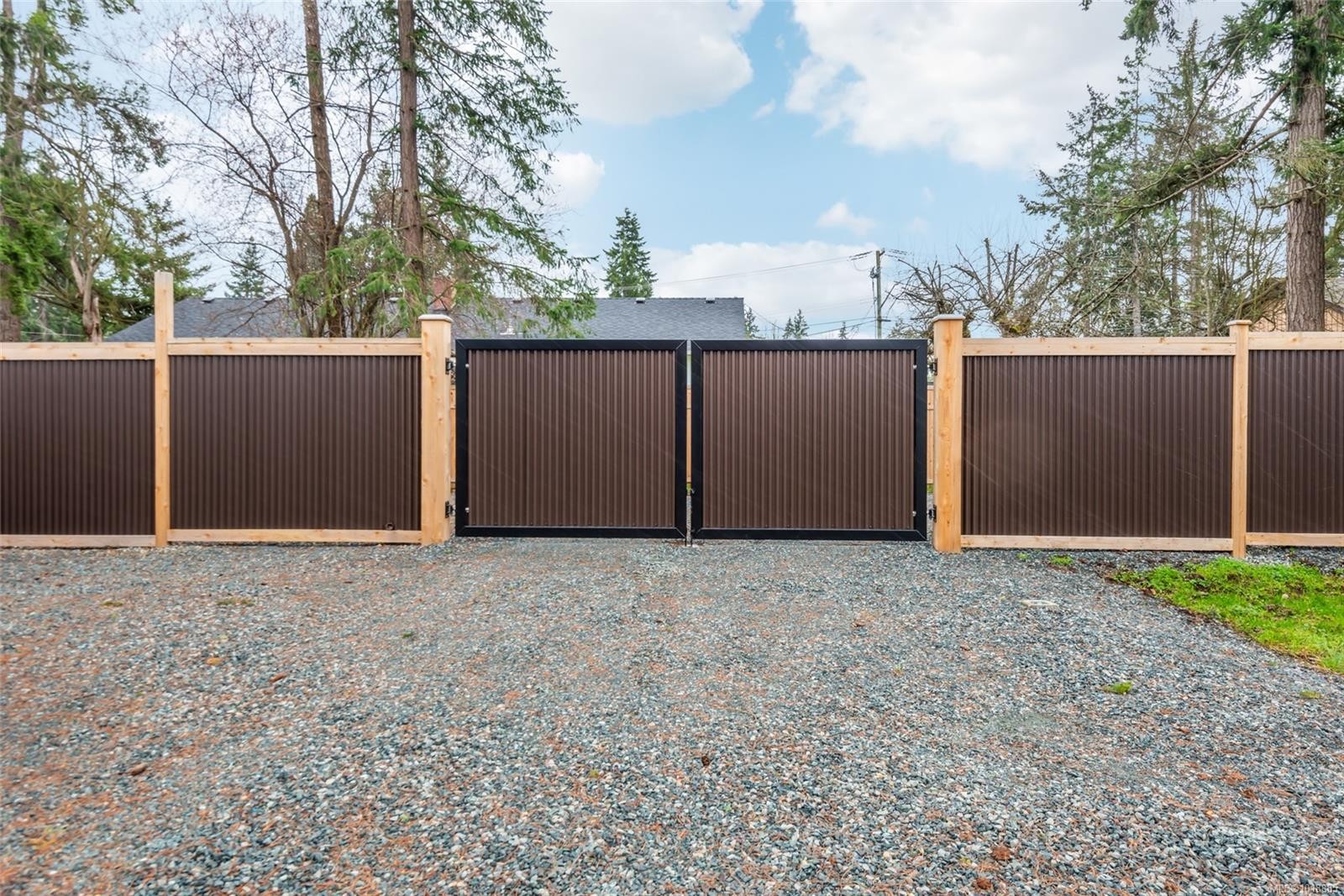 380 Hirst Ave West, Parksville, BC