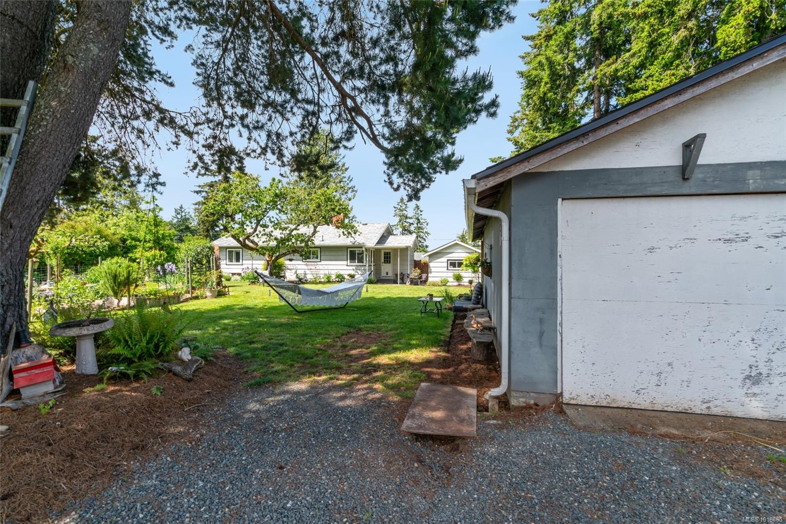 380 Hirst Ave West, Parksville, BC