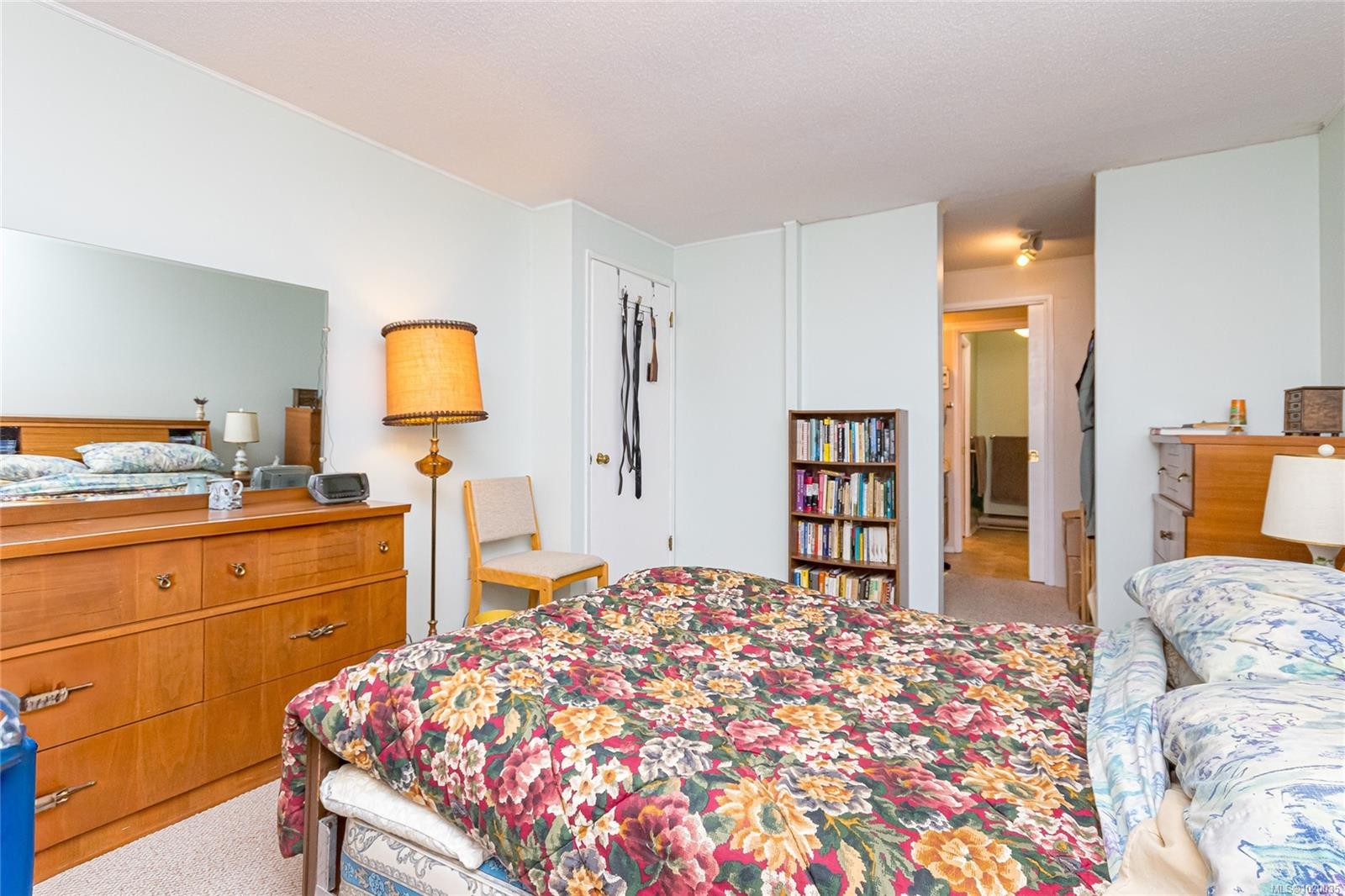 304-1106 Glenora Pl, Saanich, BC - Indoor Photo Showing Bedroom