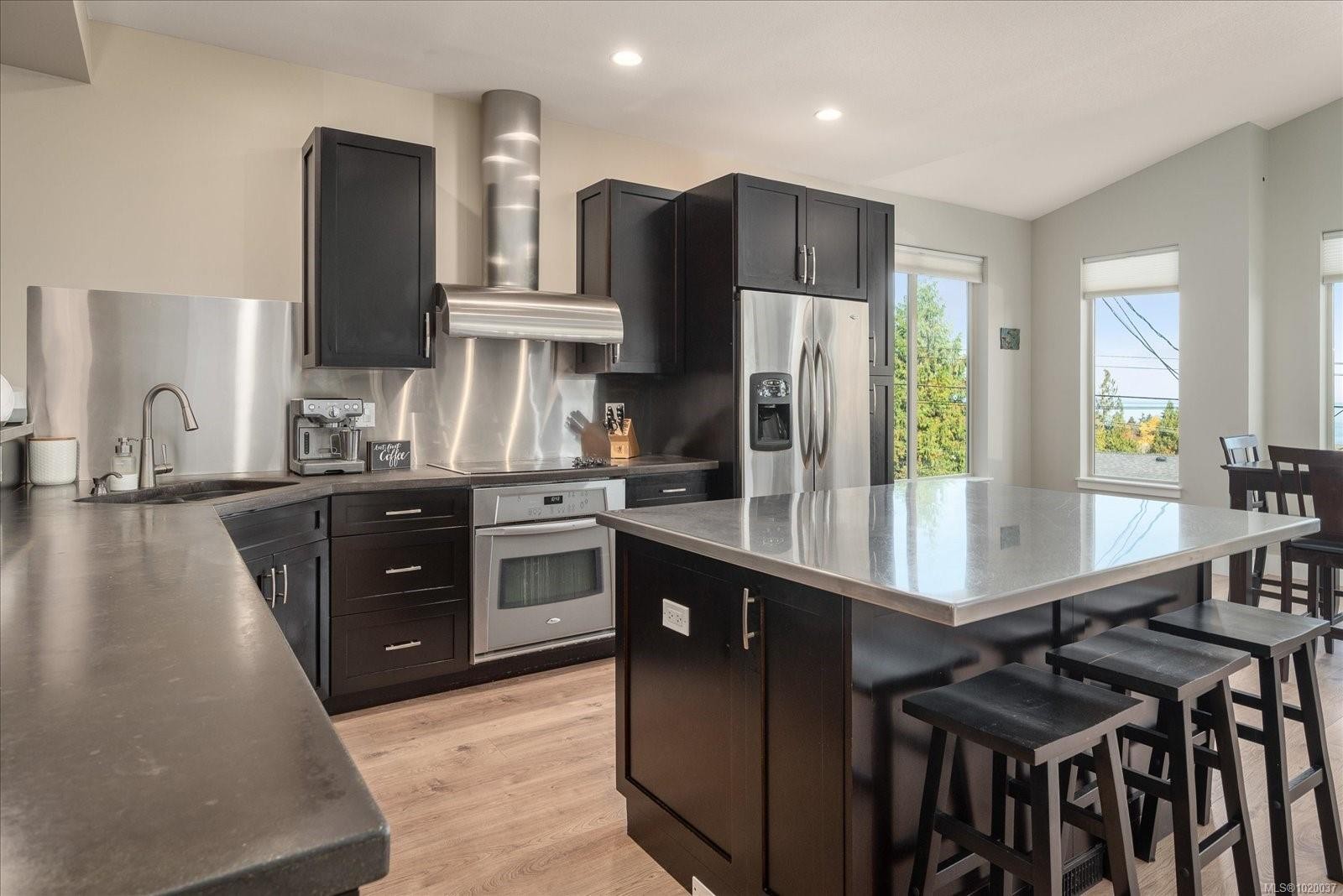 5265 Toms Trnabt, Nanaimo, BC