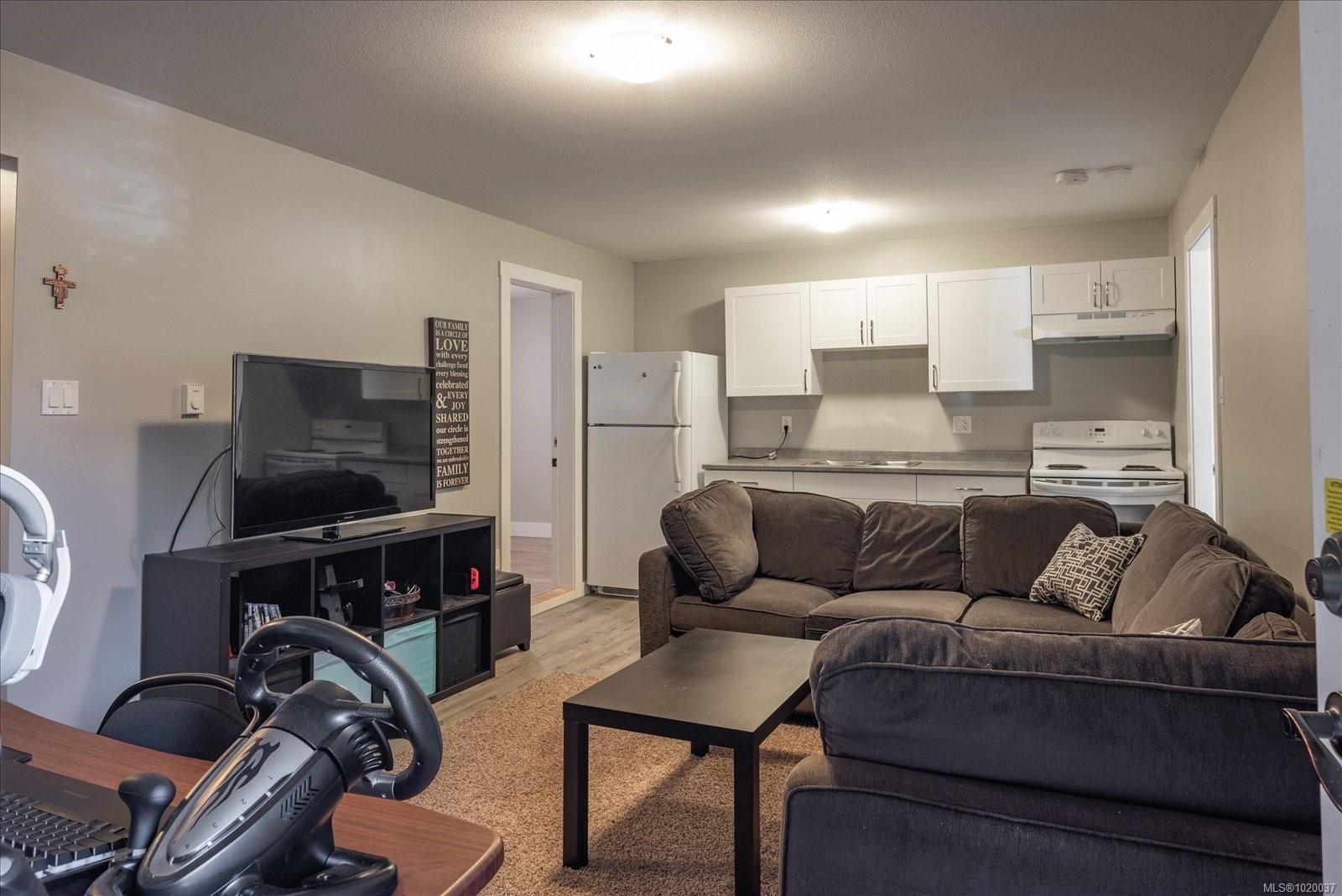 5265 Toms Trnabt, Nanaimo, BC