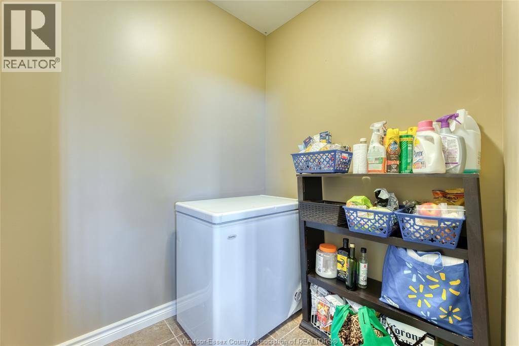 242 Donald Crescent, Belle River, ON - Indoor Photo Showing Other Room