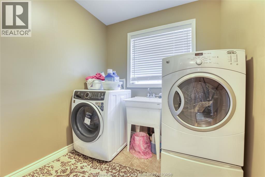 242 Donald Crescent, Belle River, ON - Indoor Photo Showing Laundry Room