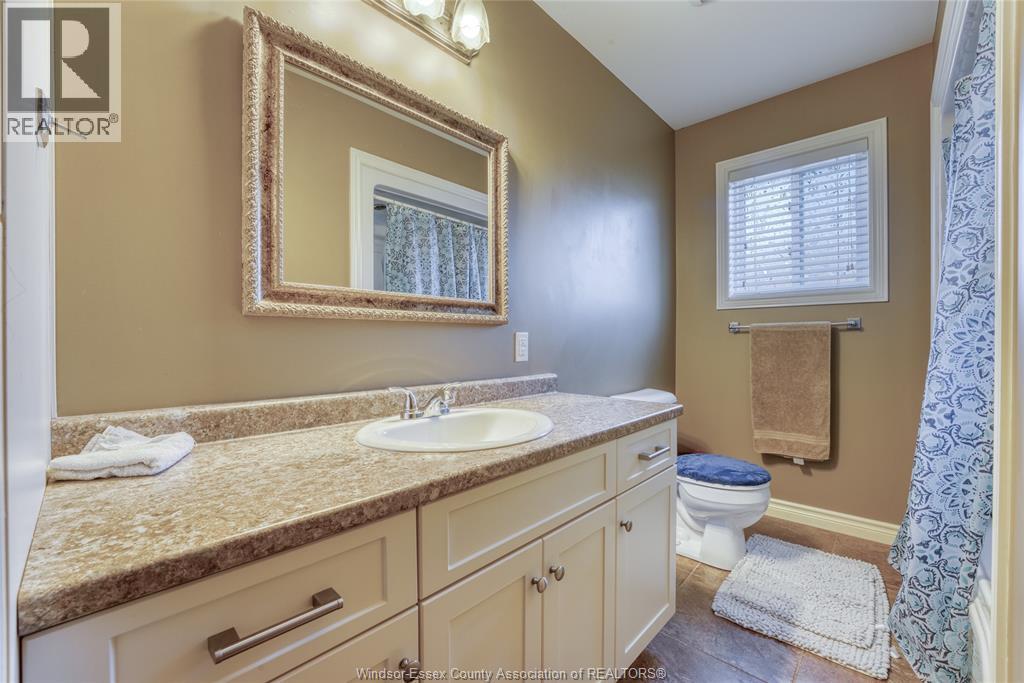 242 Donald Crescent, Belle River, ON - Indoor Photo Showing Bathroom