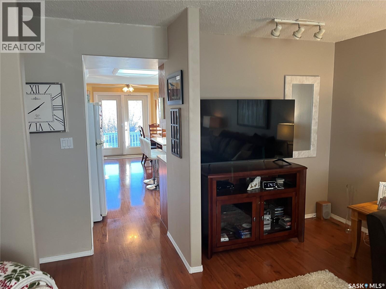 42 7Th Street Ne, Wadena, SK - Indoor