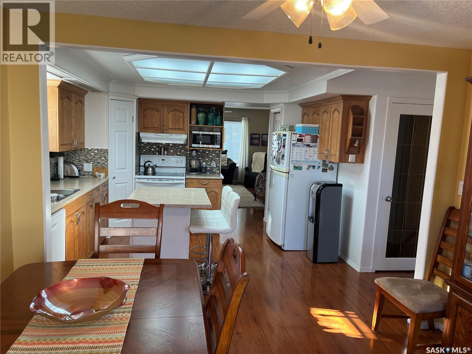 42 7Th Street Ne, Wadena, SK - Indoor