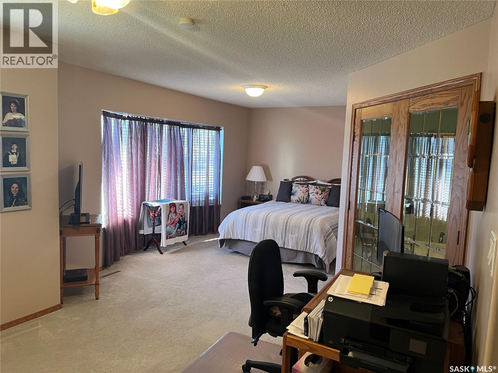 42 7Th Street Ne, Wadena, SK - Indoor Photo Showing Bedroom