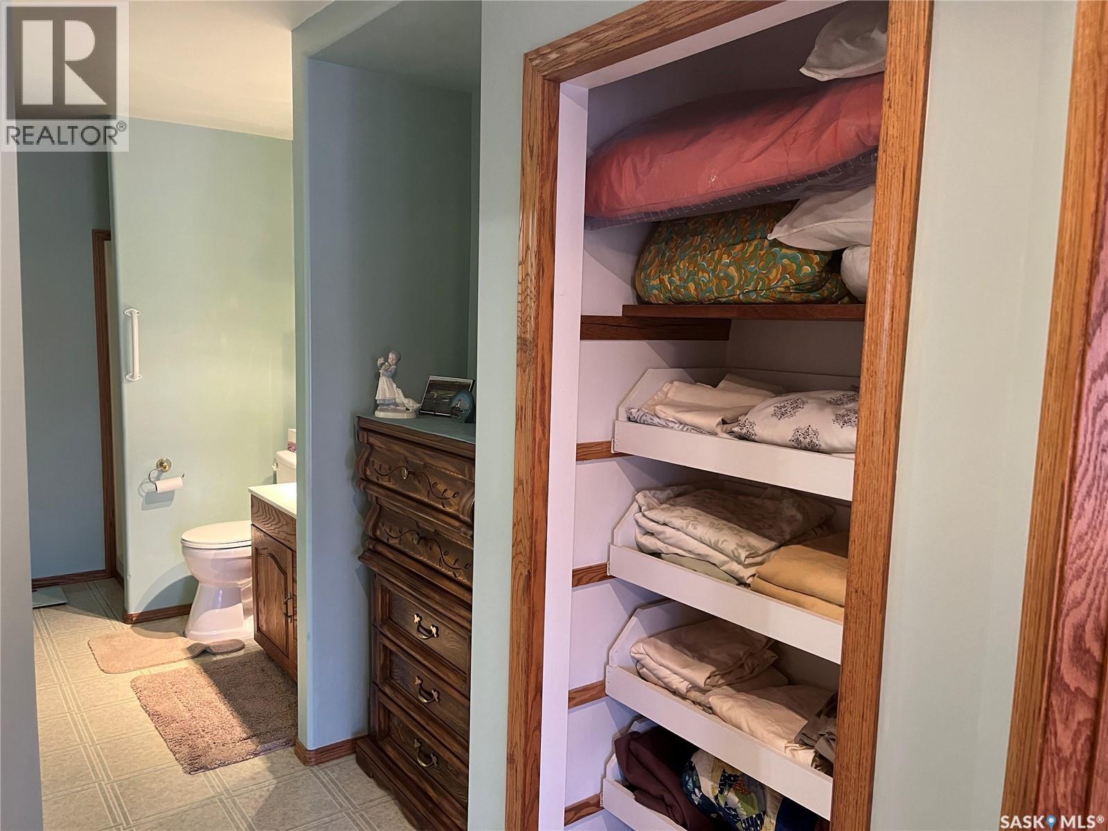 42 7Th Street Ne, Wadena, SK - Indoor Photo Showing Other Room