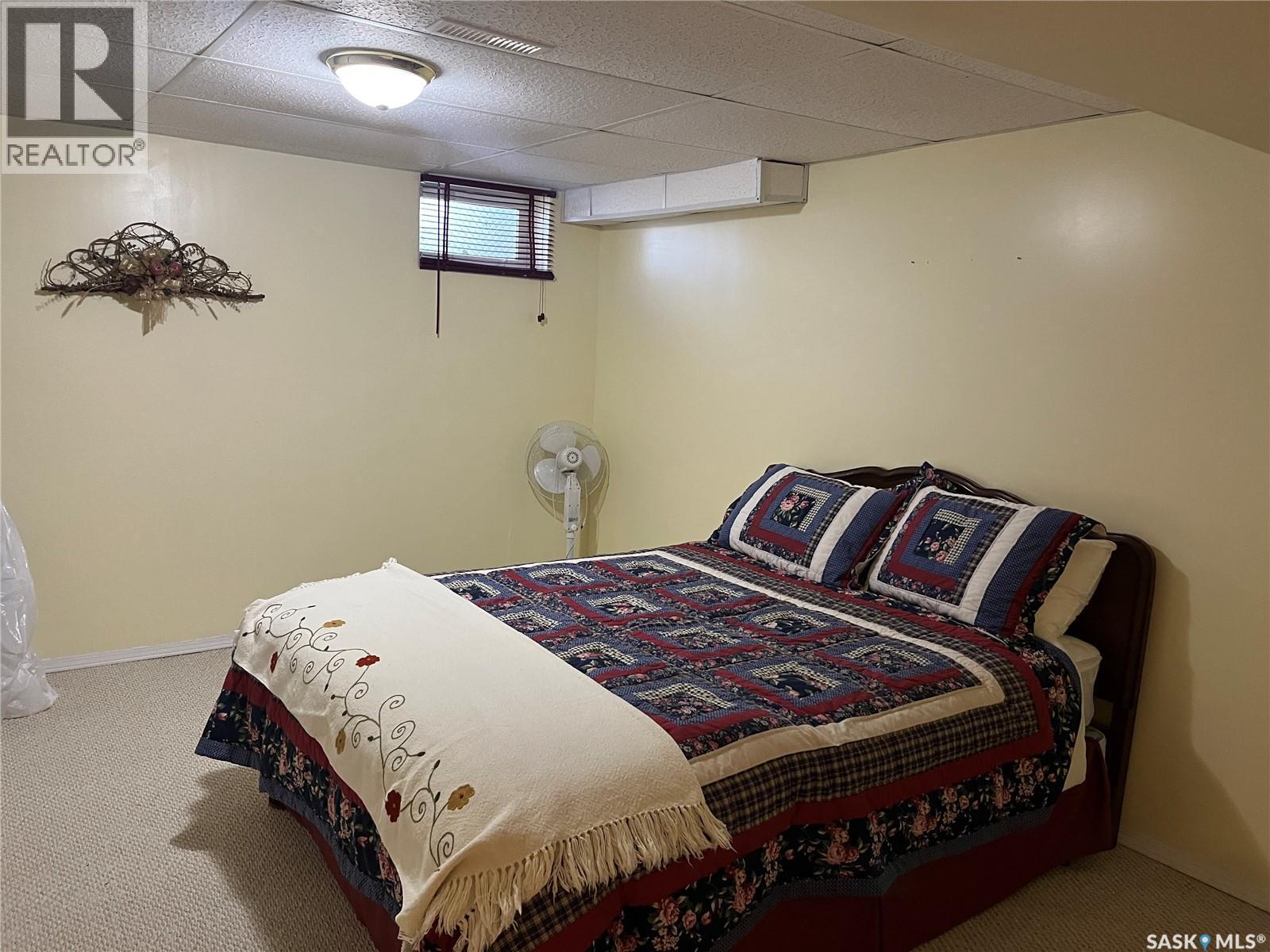 42 7Th Street Ne, Wadena, SK - Indoor Photo Showing Bedroom