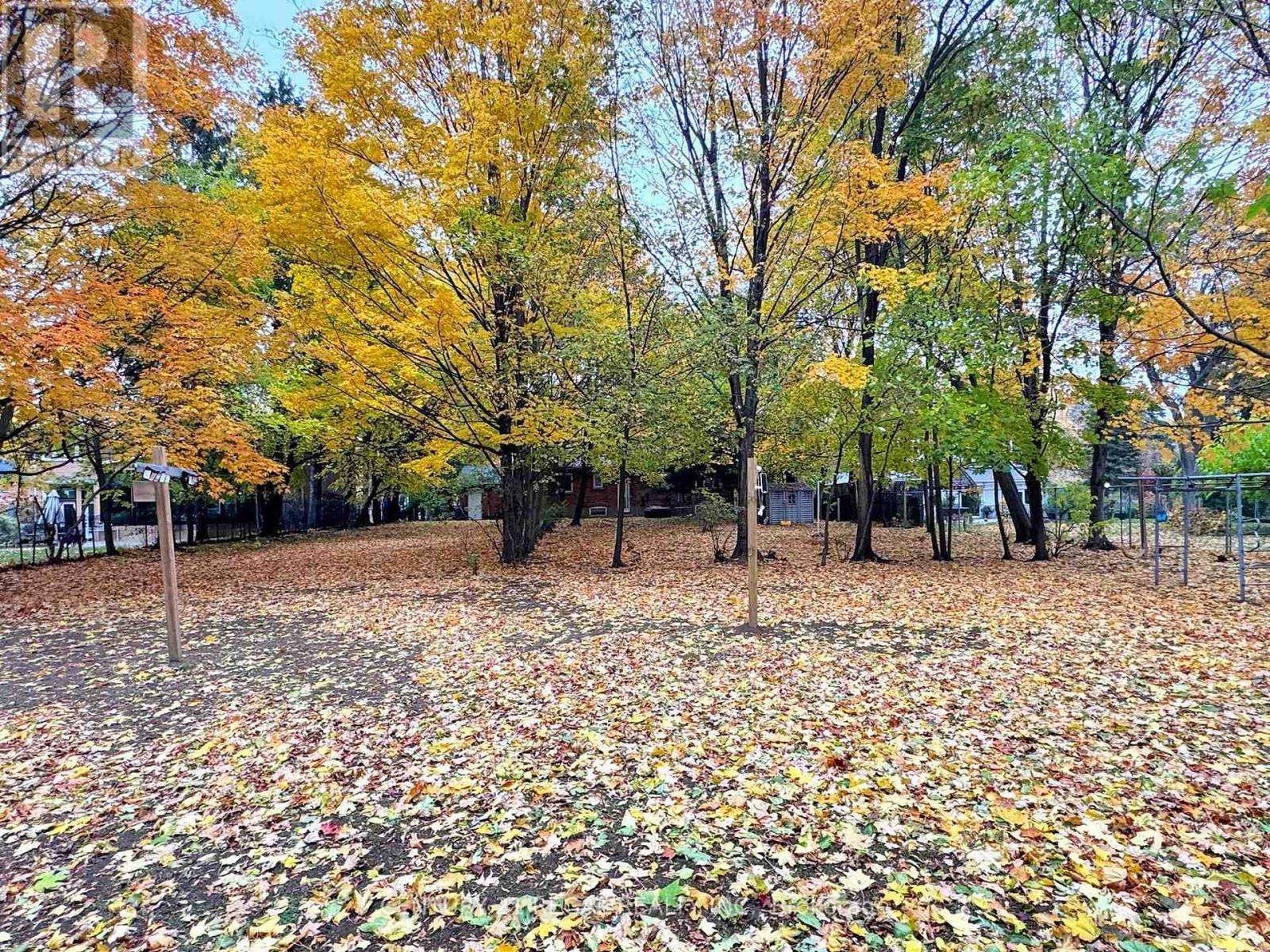 20 West Hill Drive, Toronto, ON - Outdoor