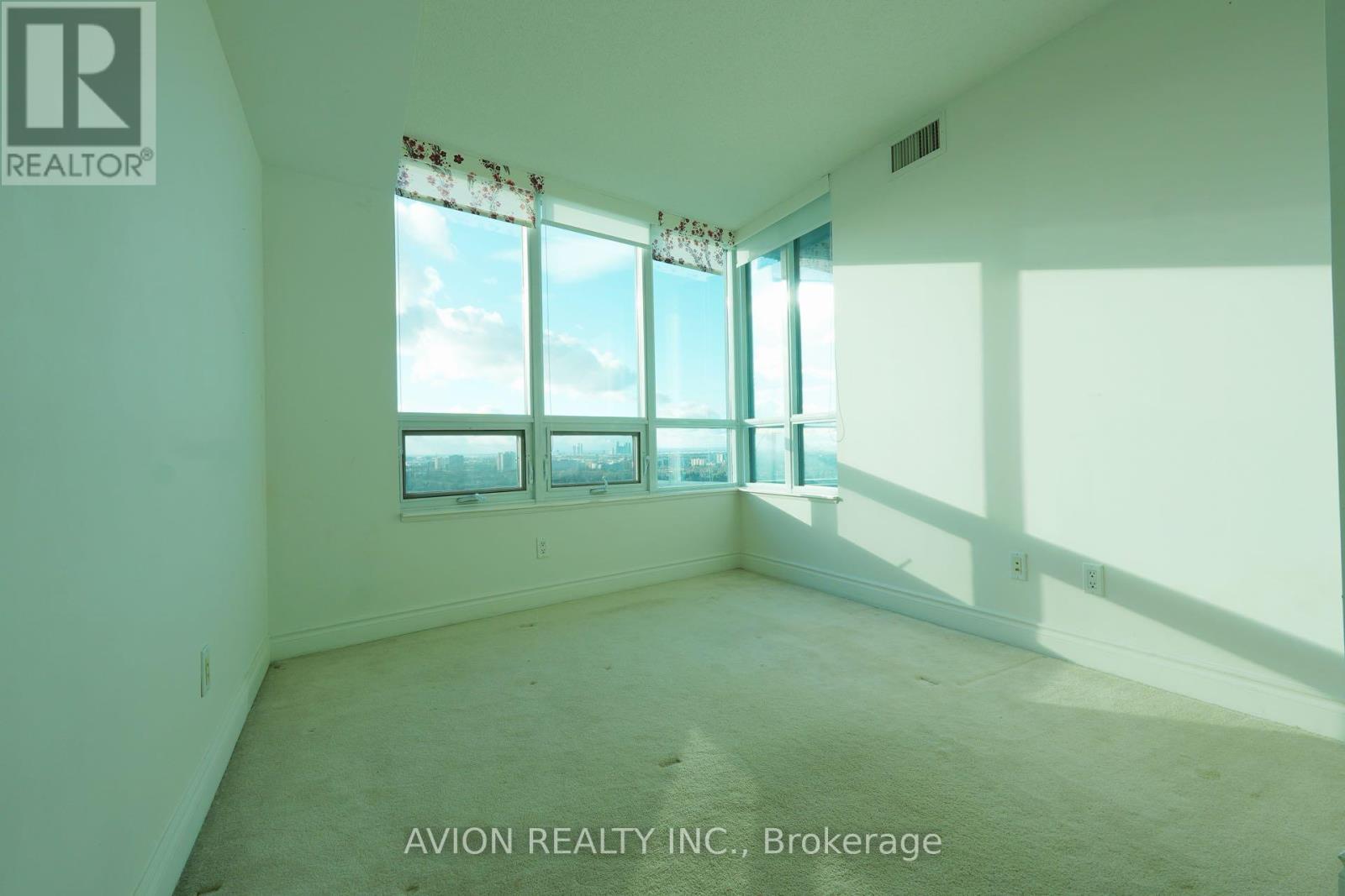 2707 - 15 Greenview Avenue W, Toronto, ON - Indoor Photo Showing Other Room