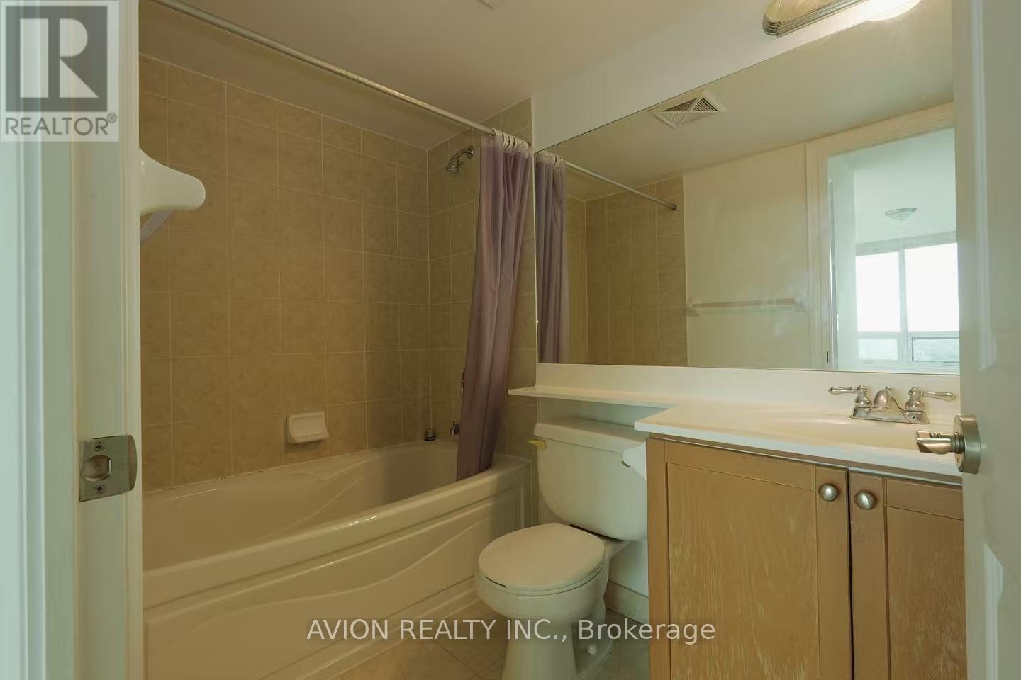 2707 - 15 Greenview Avenue W, Toronto, ON - Indoor Photo Showing Bathroom