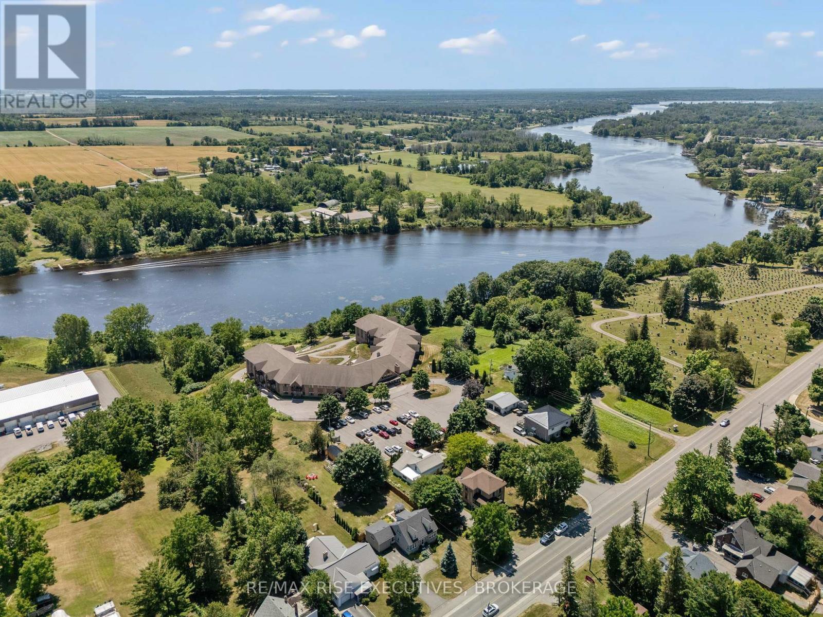 320 Dundas Street W, Greater Napanee (Greater Napanee), ON - Outdoor With Body Of Water With View