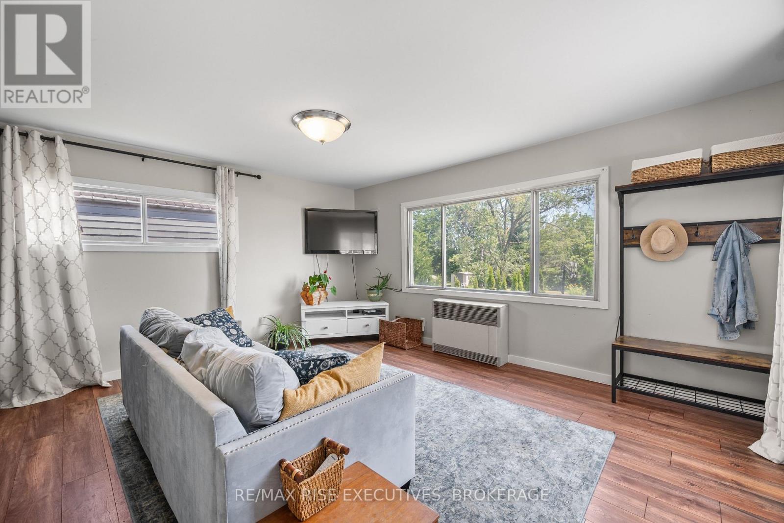 320 Dundas Street W, Greater Napanee (Greater Napanee), ON - Indoor