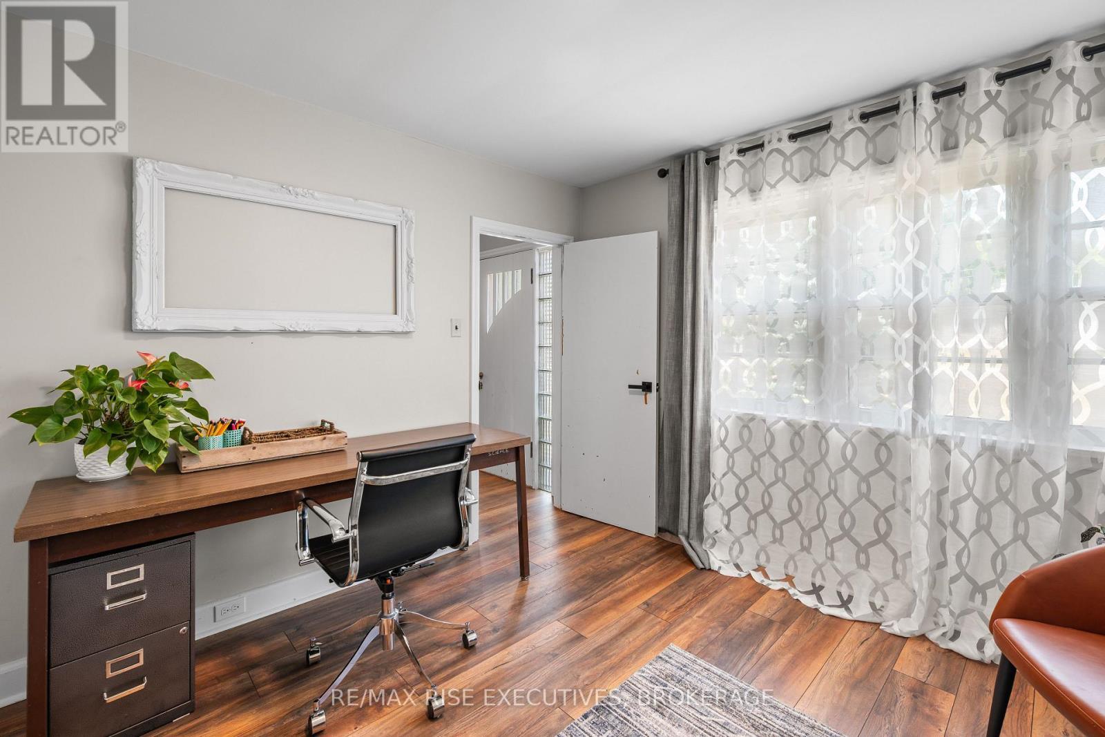 320 Dundas Street W, Greater Napanee (Greater Napanee), ON - Indoor Photo Showing Office