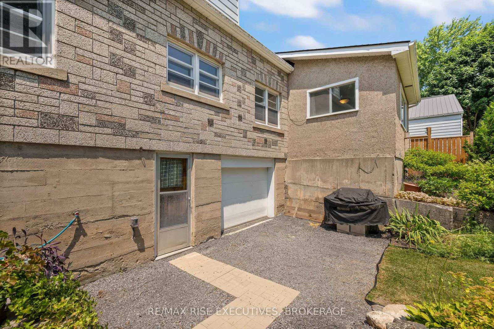 320 Dundas Street W, Greater Napanee (Greater Napanee), ON - Outdoor With Exterior