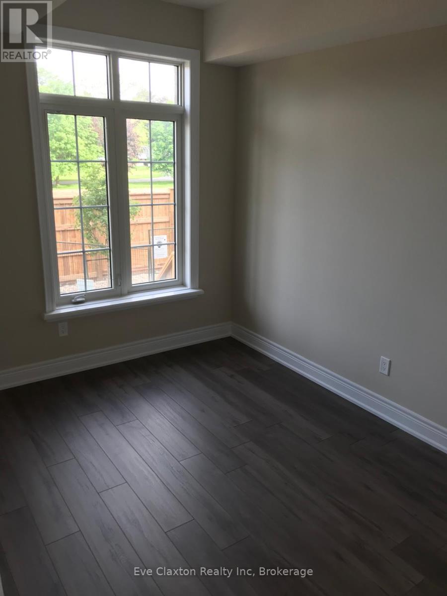 209 - 333 Gosling Gardens, Guelph (Clairfields/Hanlon Business Park), ON - Indoor Photo Showing Other Room