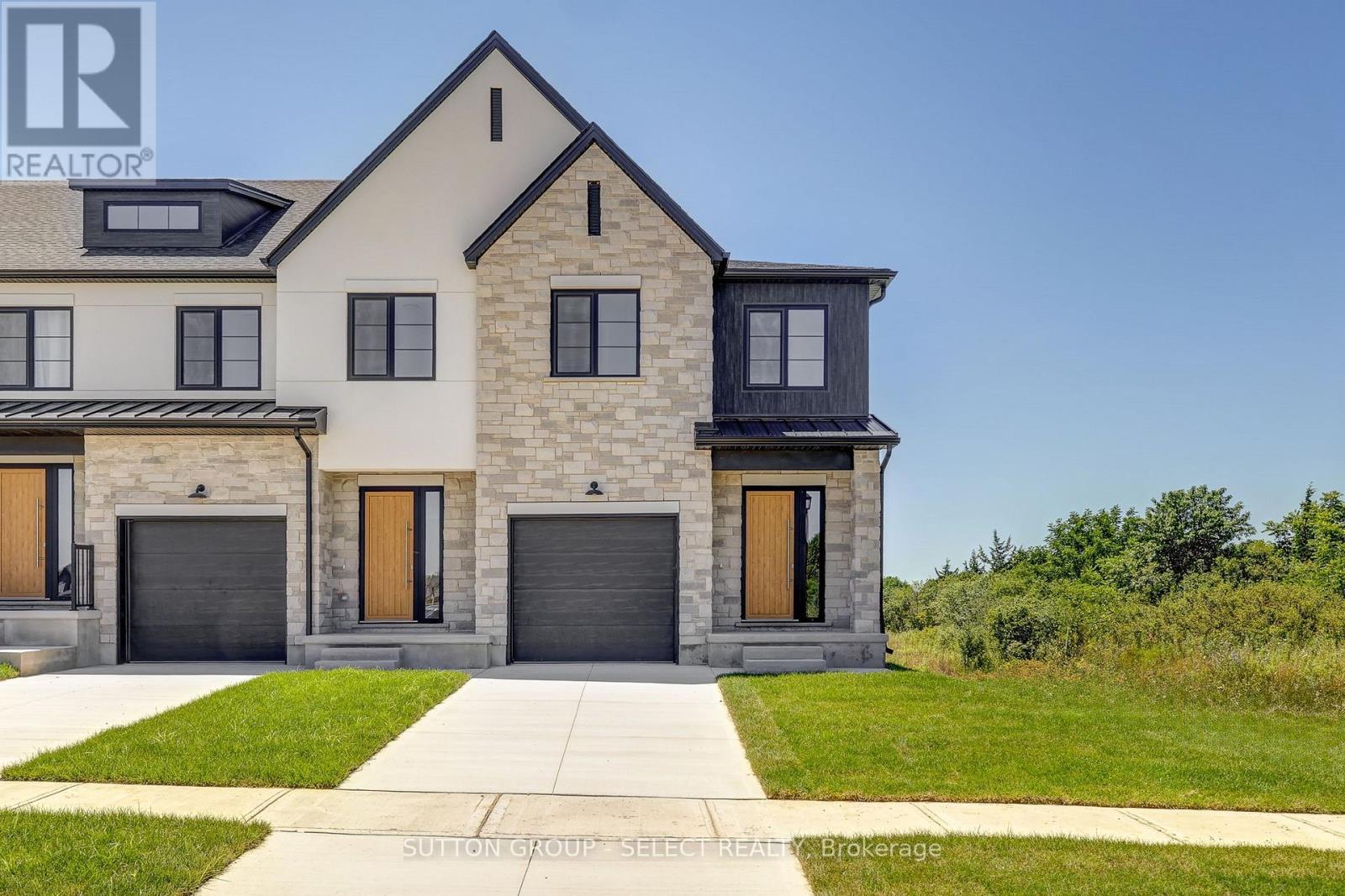 13 Optimist Drive, Southwold, ON - Outdoor With Facade