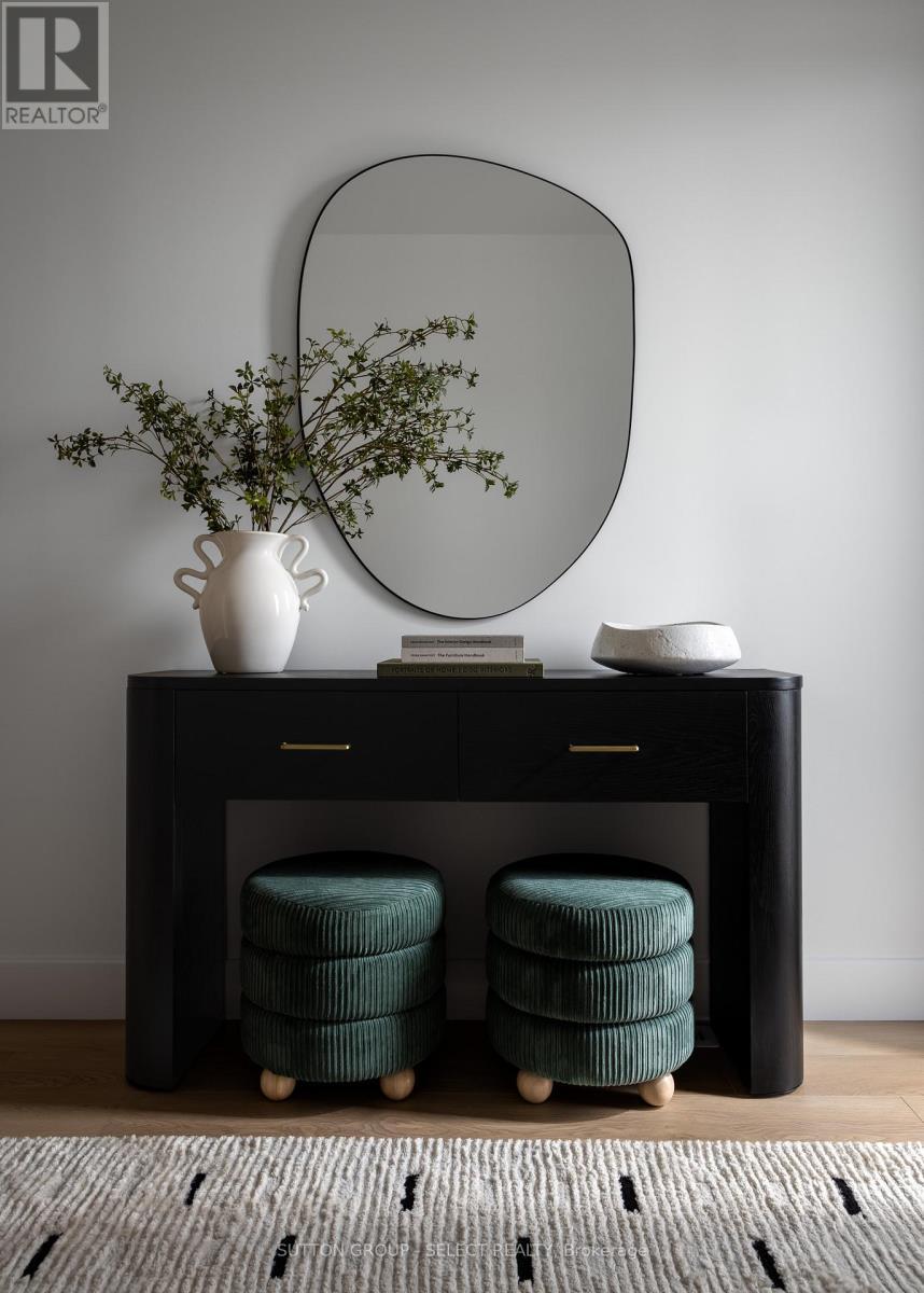 15 Optimist Drive, Southwold, ON - Indoor Photo Showing Other Room