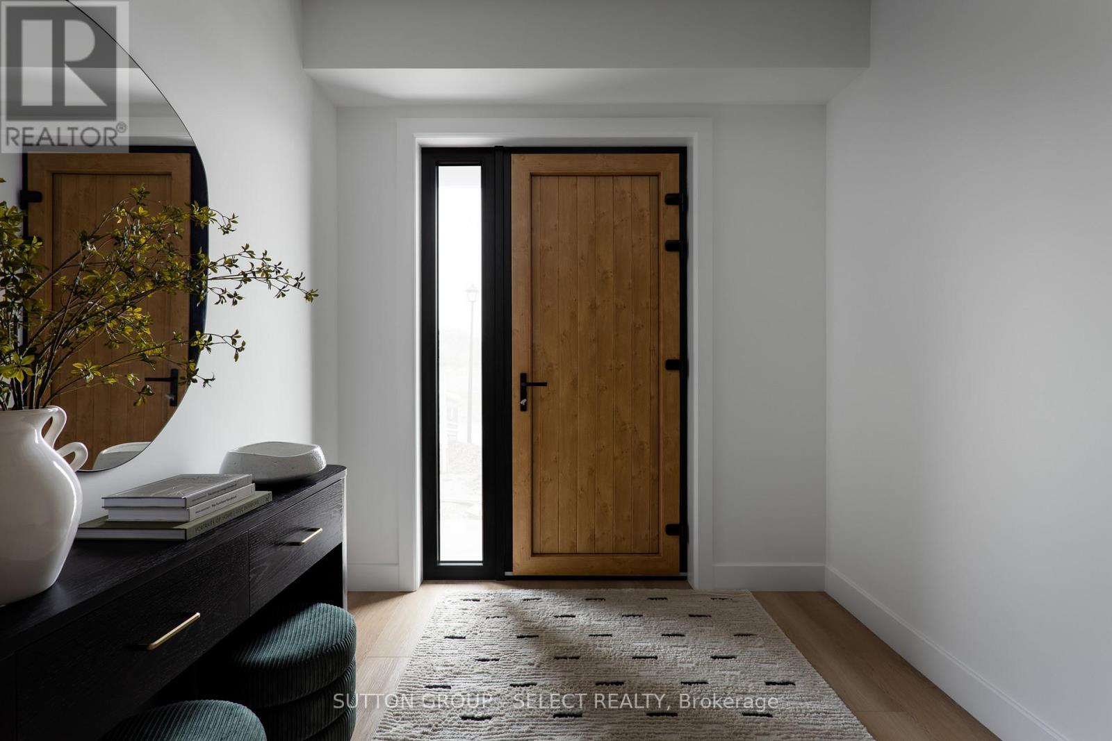 15 Optimist Drive, Southwold, ON - Indoor Photo Showing Other Room