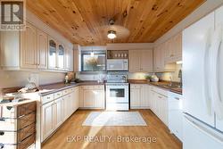 Bright & Cheerful Kitchen -