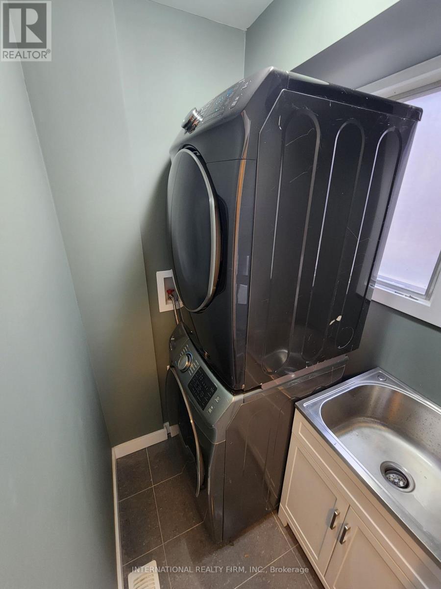 Lower - 435 Hansen Road N, Brampton, ON - Indoor Photo Showing Laundry Room