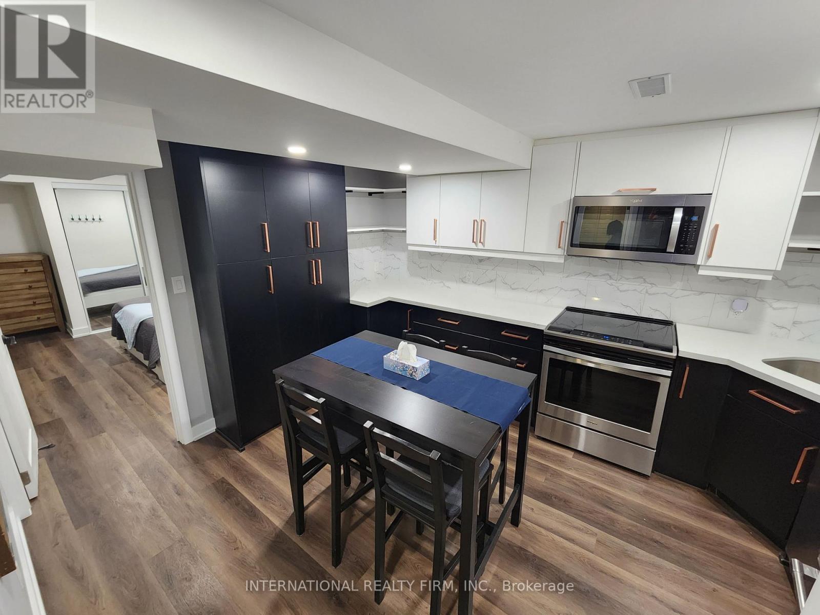 Lower - 435 Hansen Road N, Brampton, ON - Indoor Photo Showing Kitchen