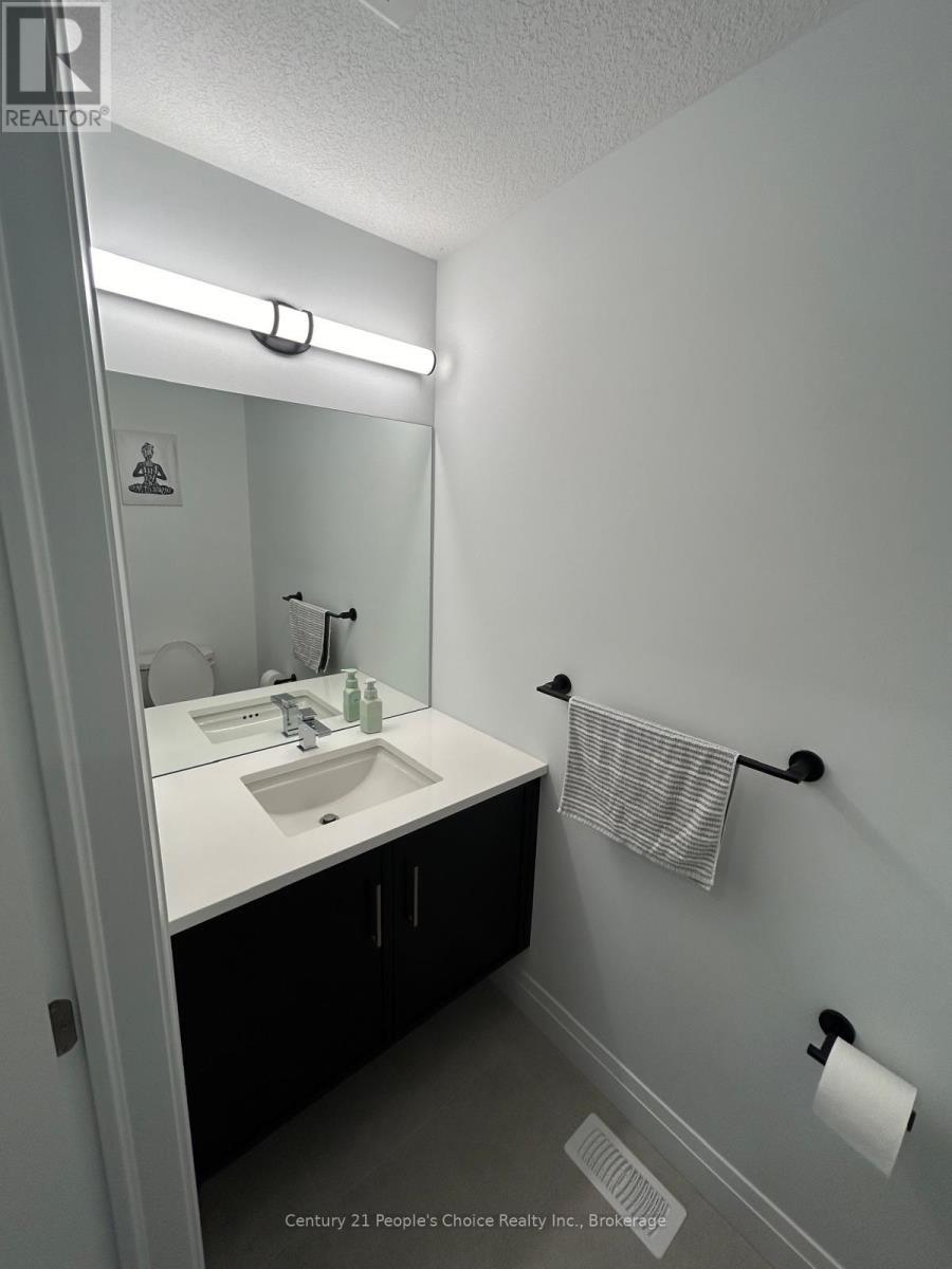 43 Weymouth Street, Woolwich, ON - Indoor Photo Showing Bathroom