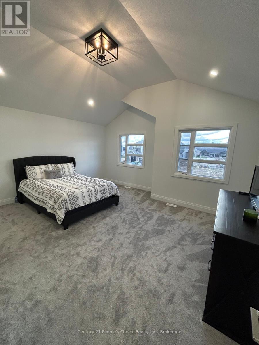 43 Weymouth Street, Woolwich, ON - Indoor Photo Showing Bedroom