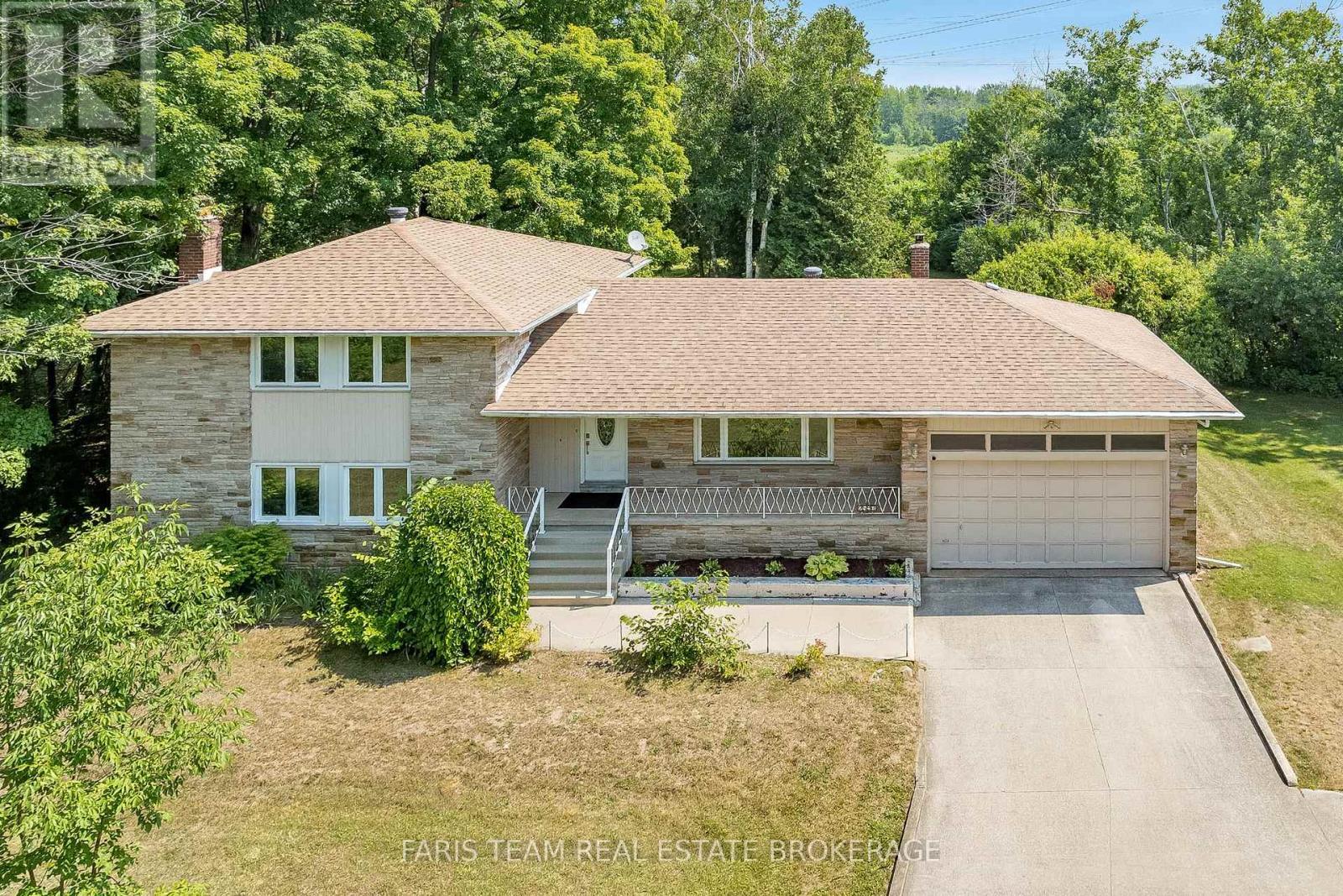 2597 George Johnston Road, Springwater, ON - Outdoor