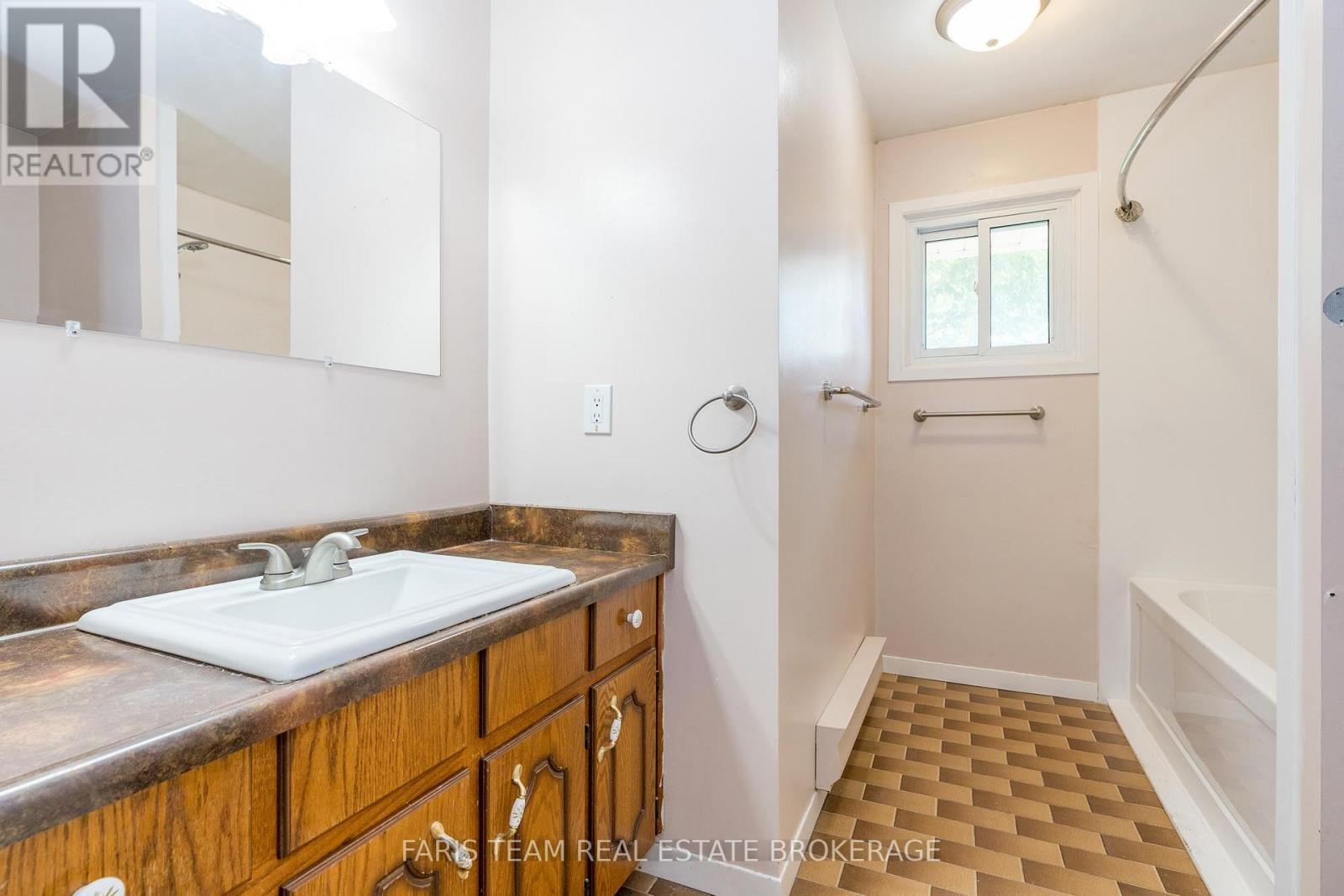 2597 George Johnston Road, Springwater, ON - Indoor Photo Showing Bathroom